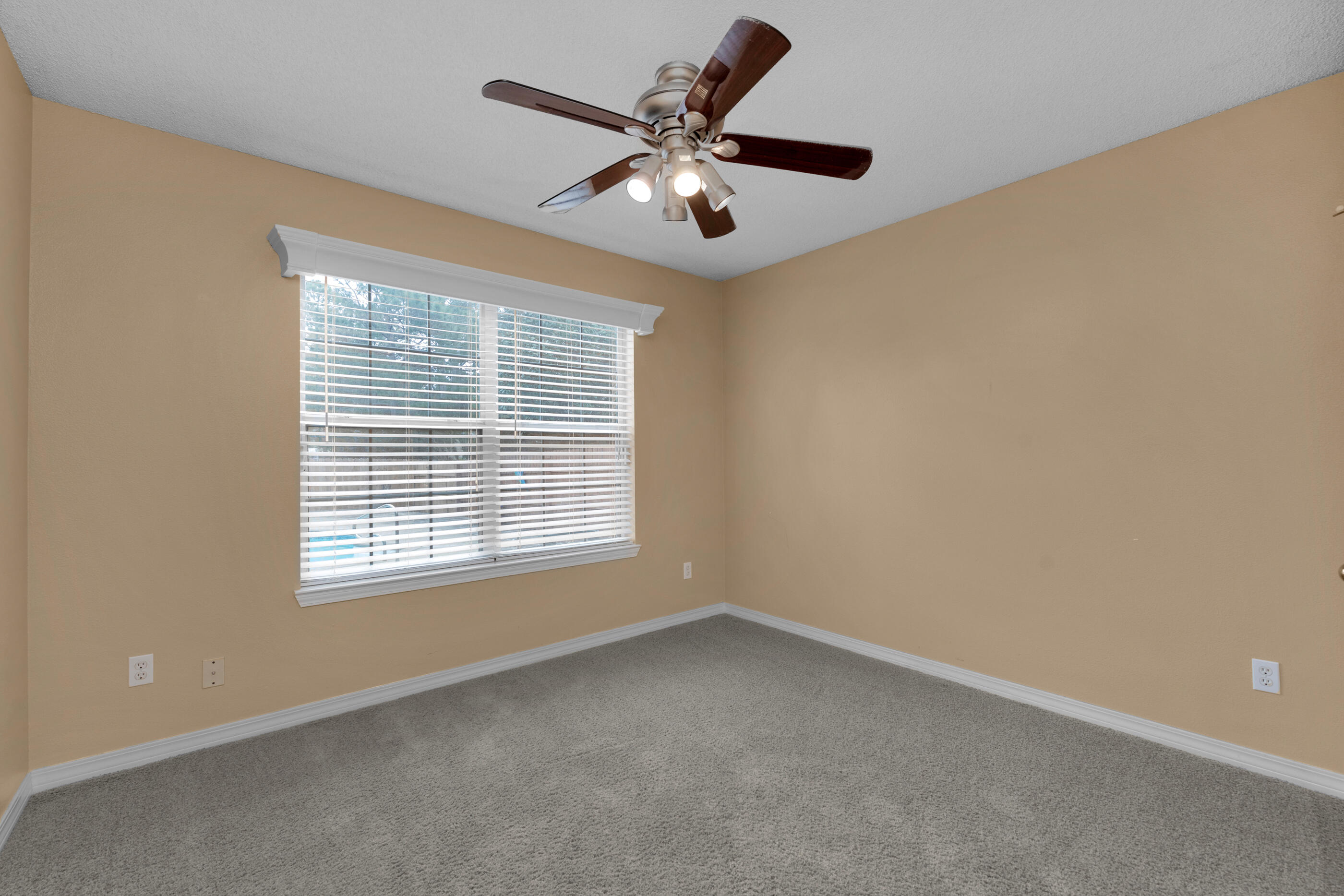 EMERALD VILLAGE S/D - Residential