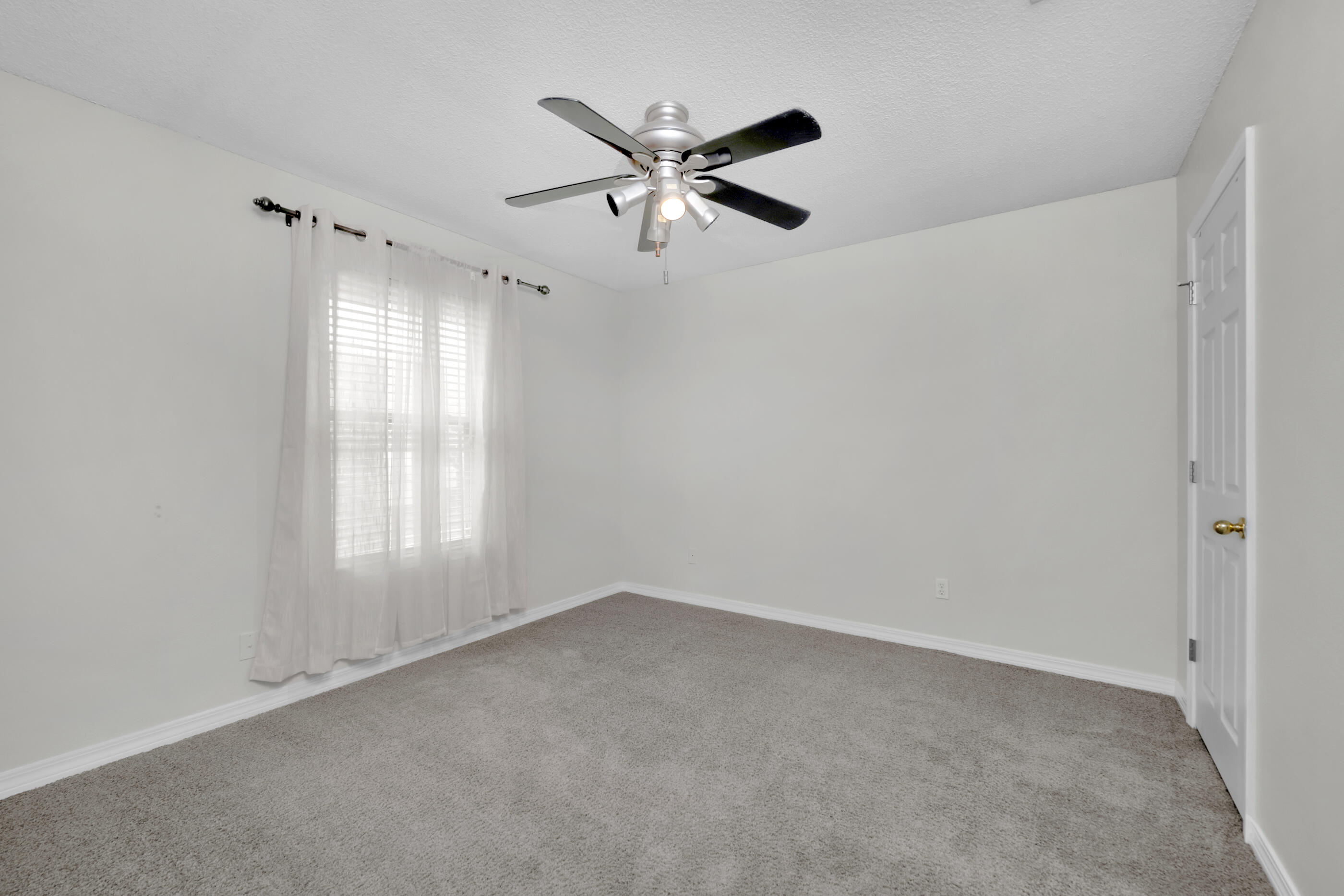 EMERALD VILLAGE S/D - Residential