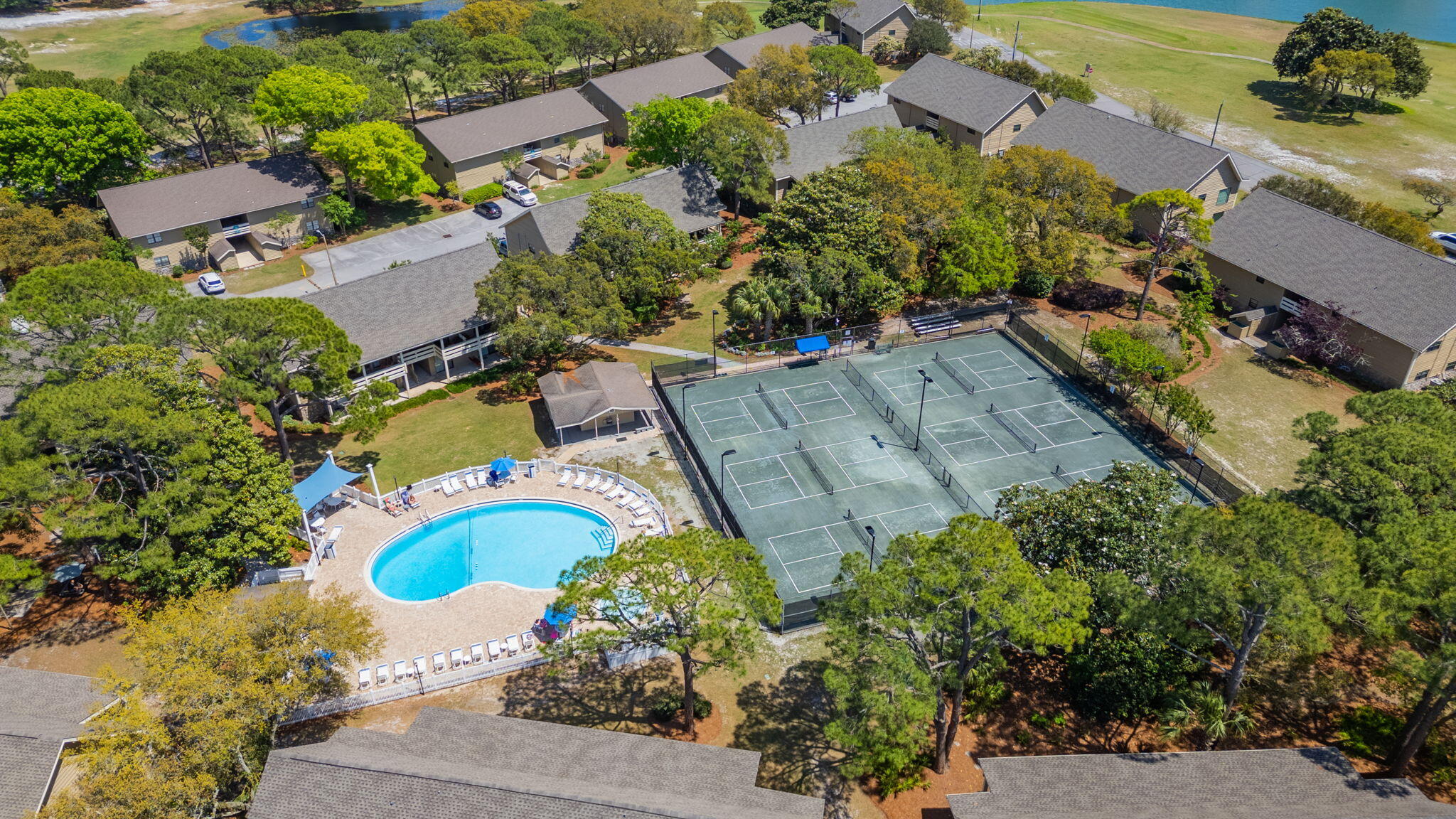 SEASCAPE CONDO FAIRWAYS - Residential