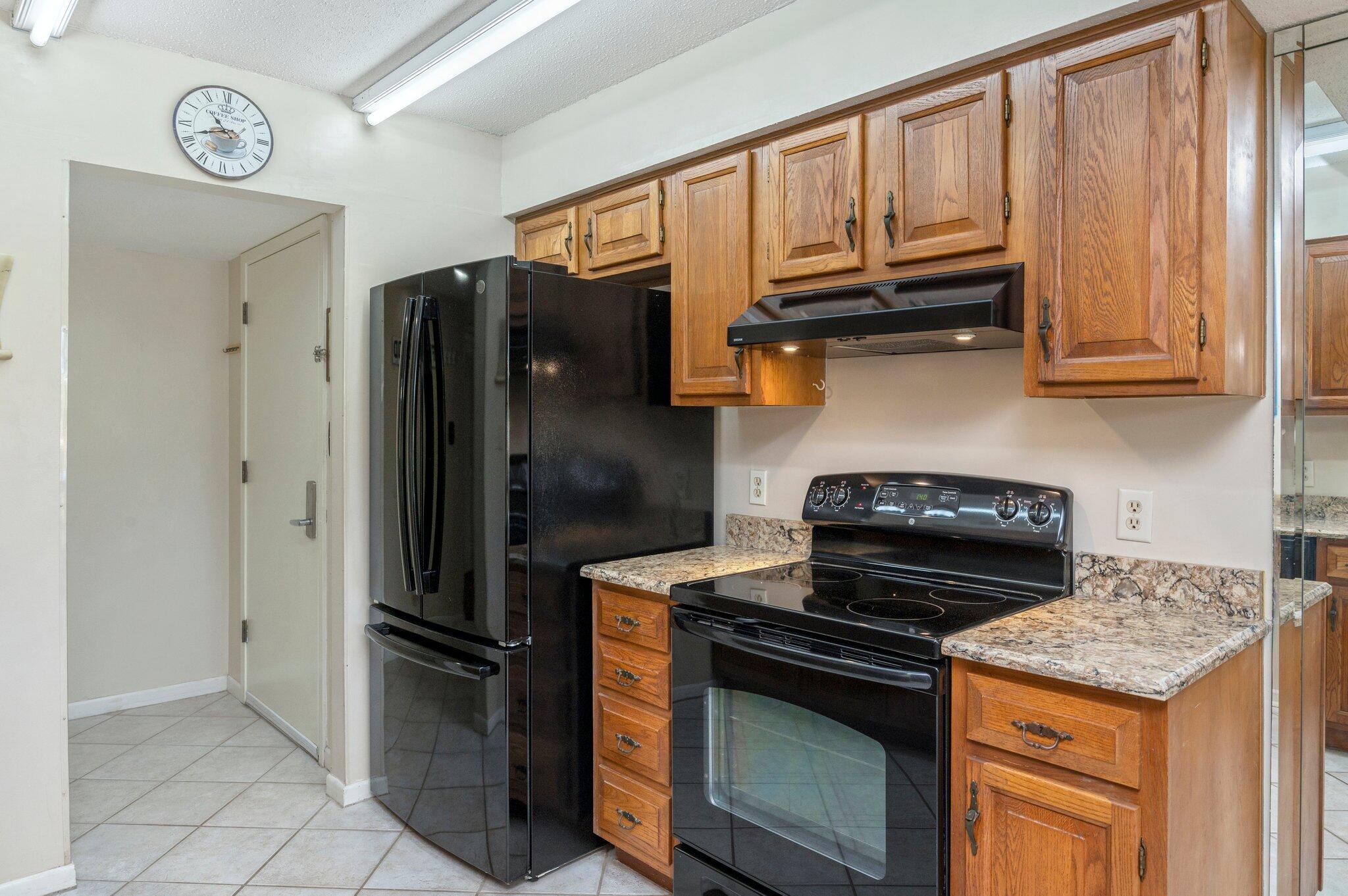 SEASCAPE CONDO FAIRWAYS - Residential