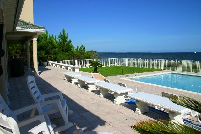 DANA POINTE - Residential