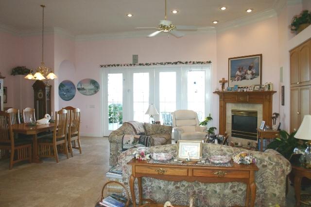 DANA POINTE - Residential