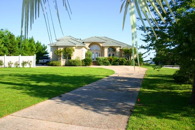 DANA POINTE - Residential