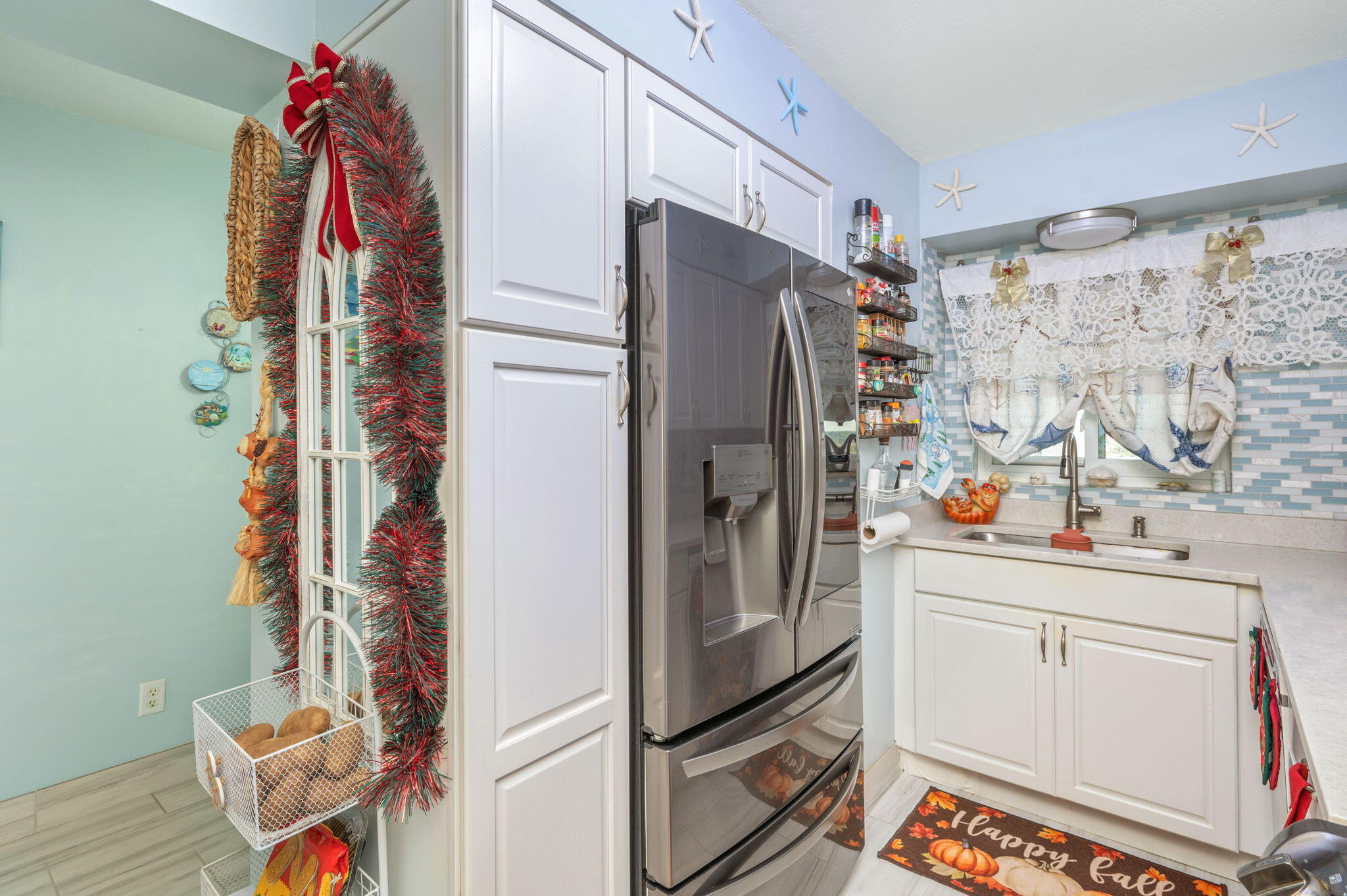 REGENCY TOWERS - Residential