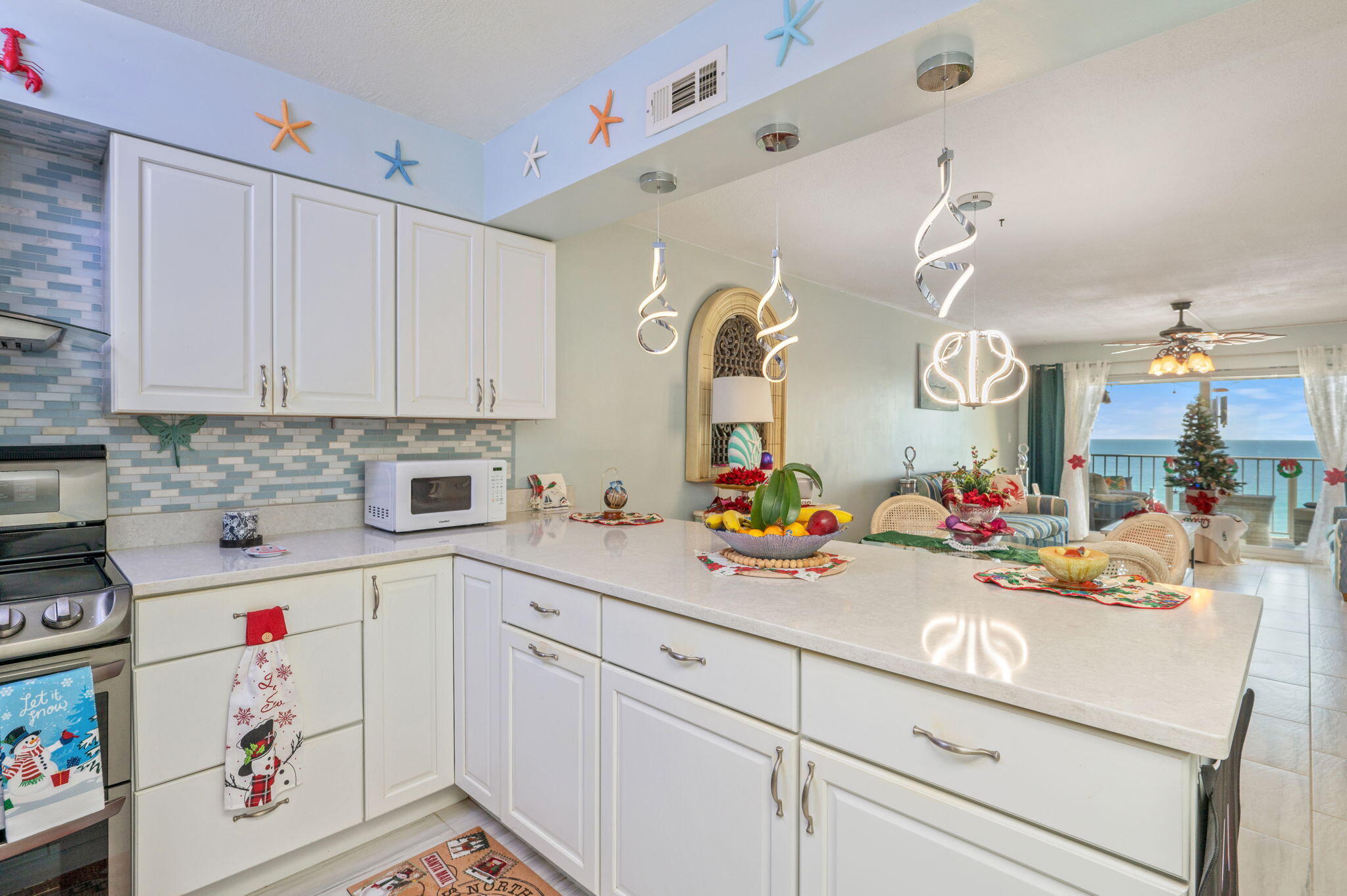 REGENCY TOWERS - Residential