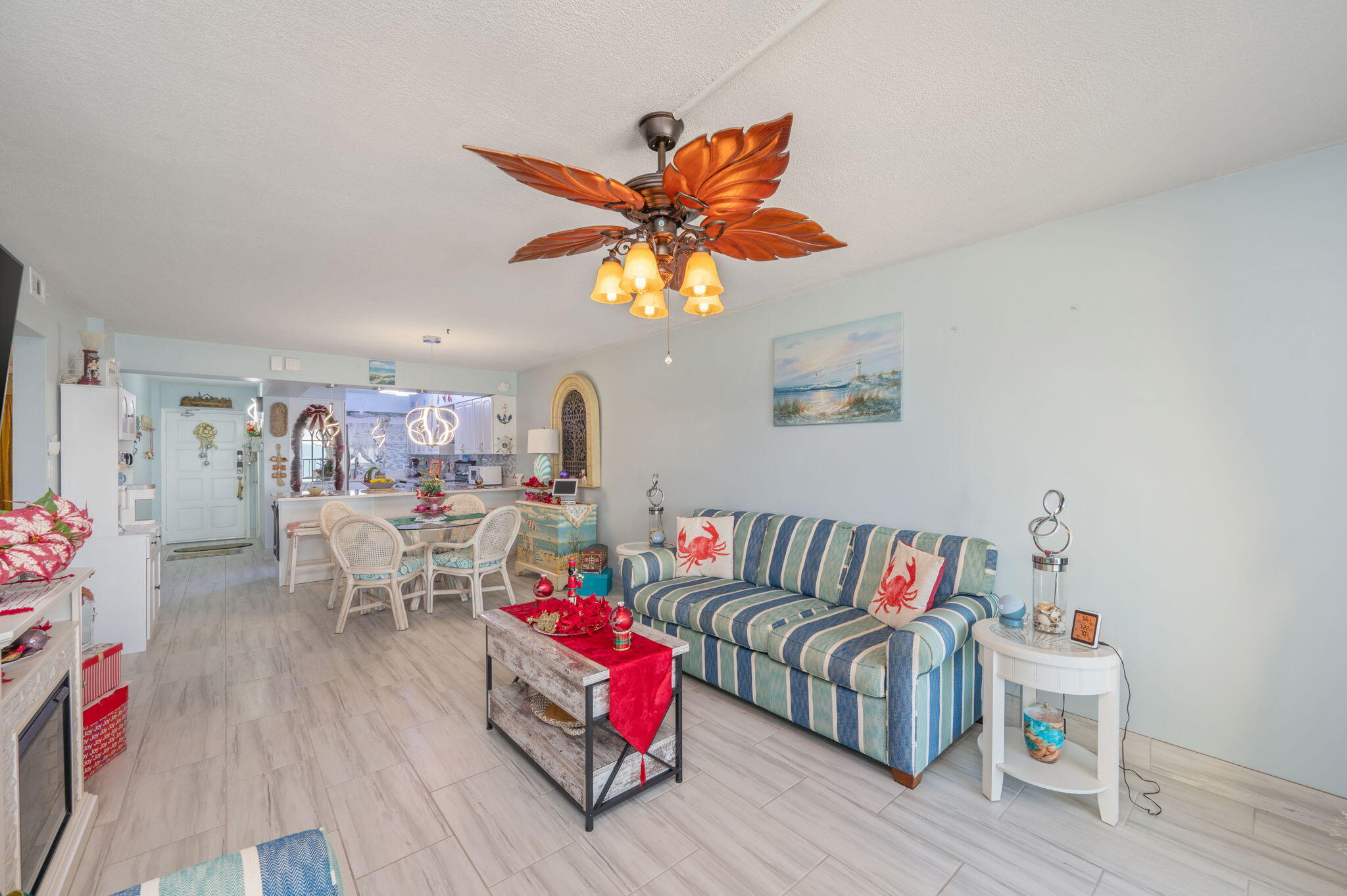 REGENCY TOWERS - Residential