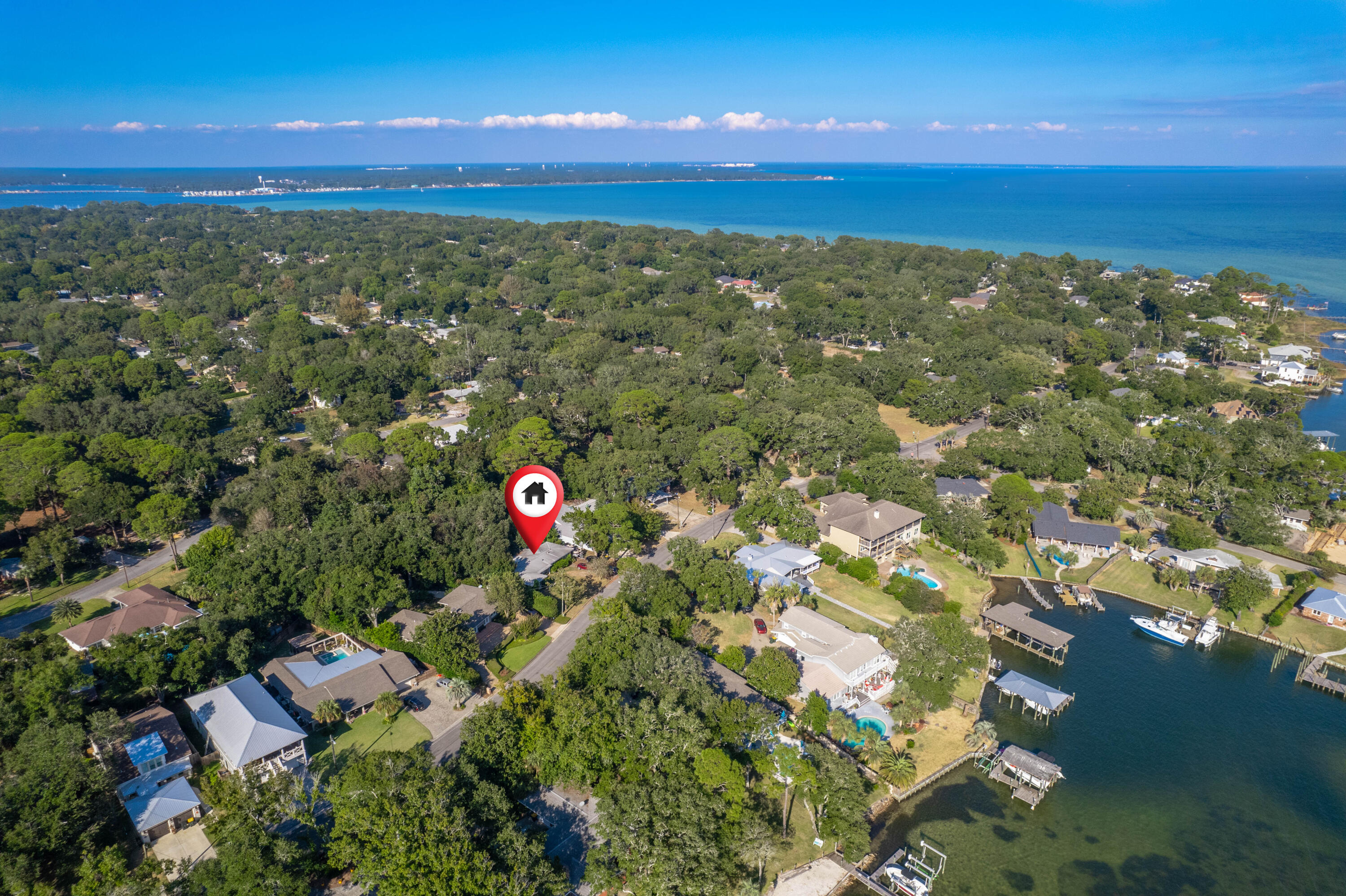 VILLA RUSS PARK - Residential