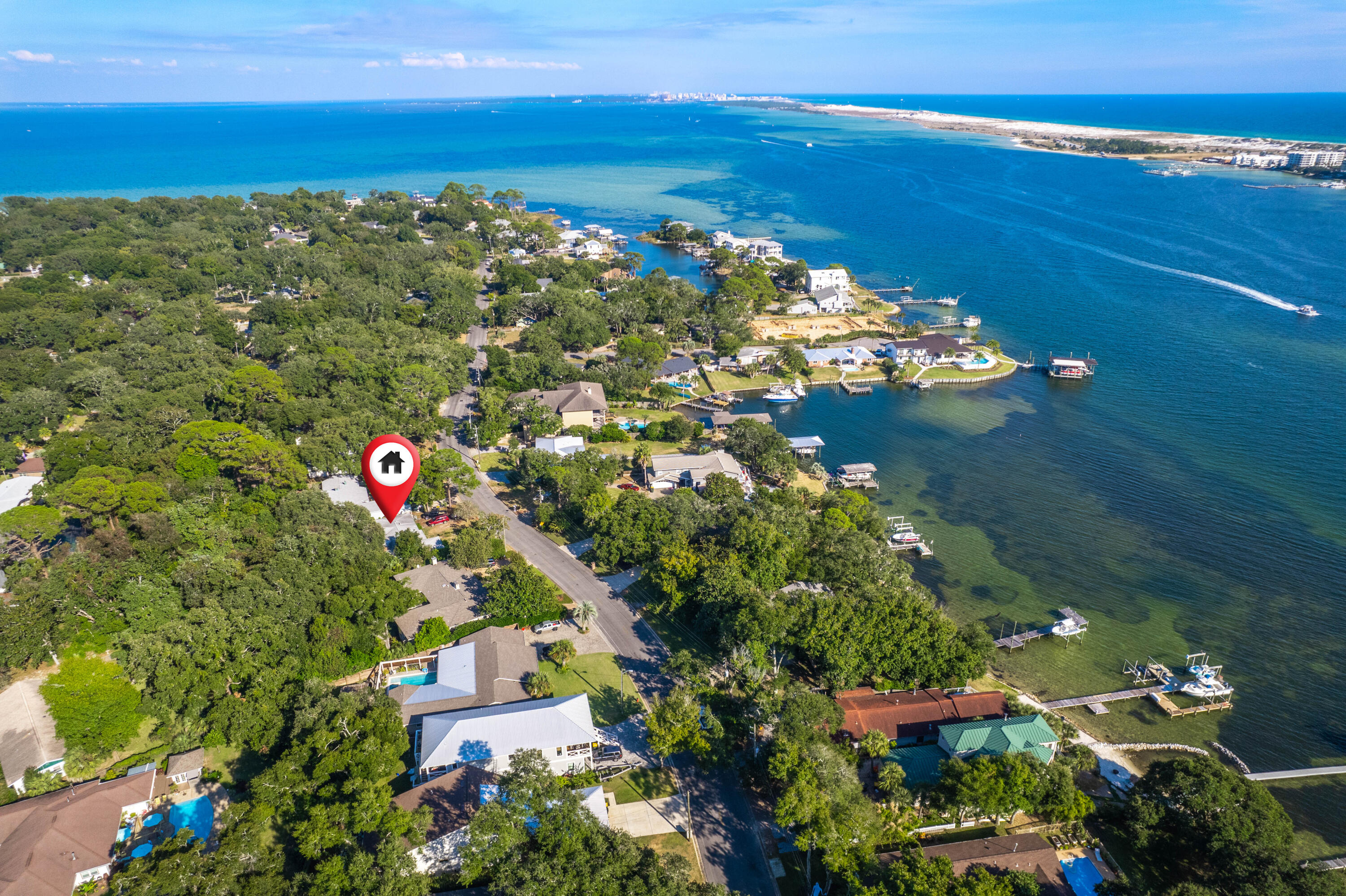 VILLA RUSS PARK - Residential