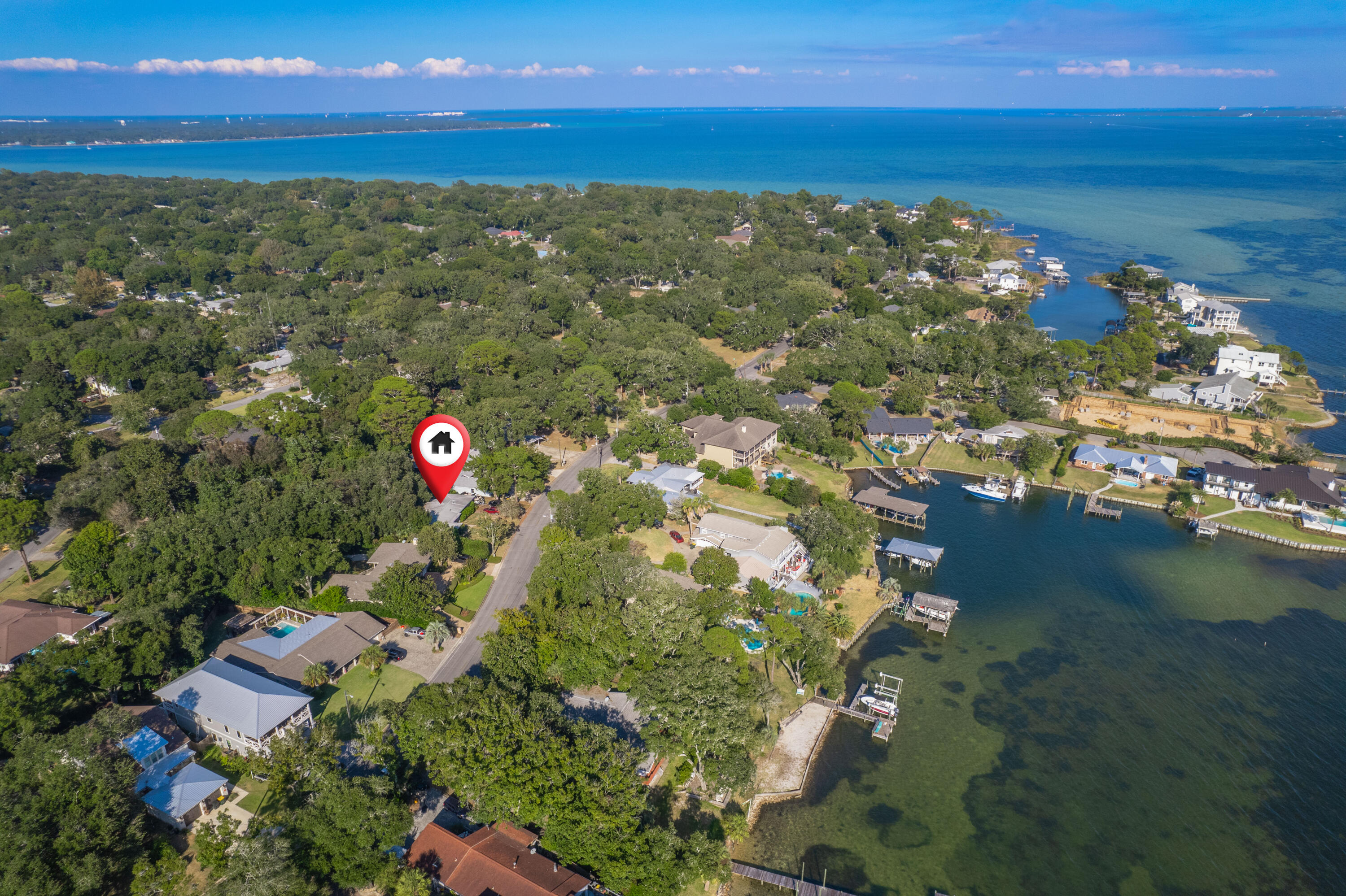 VILLA RUSS PARK - Residential