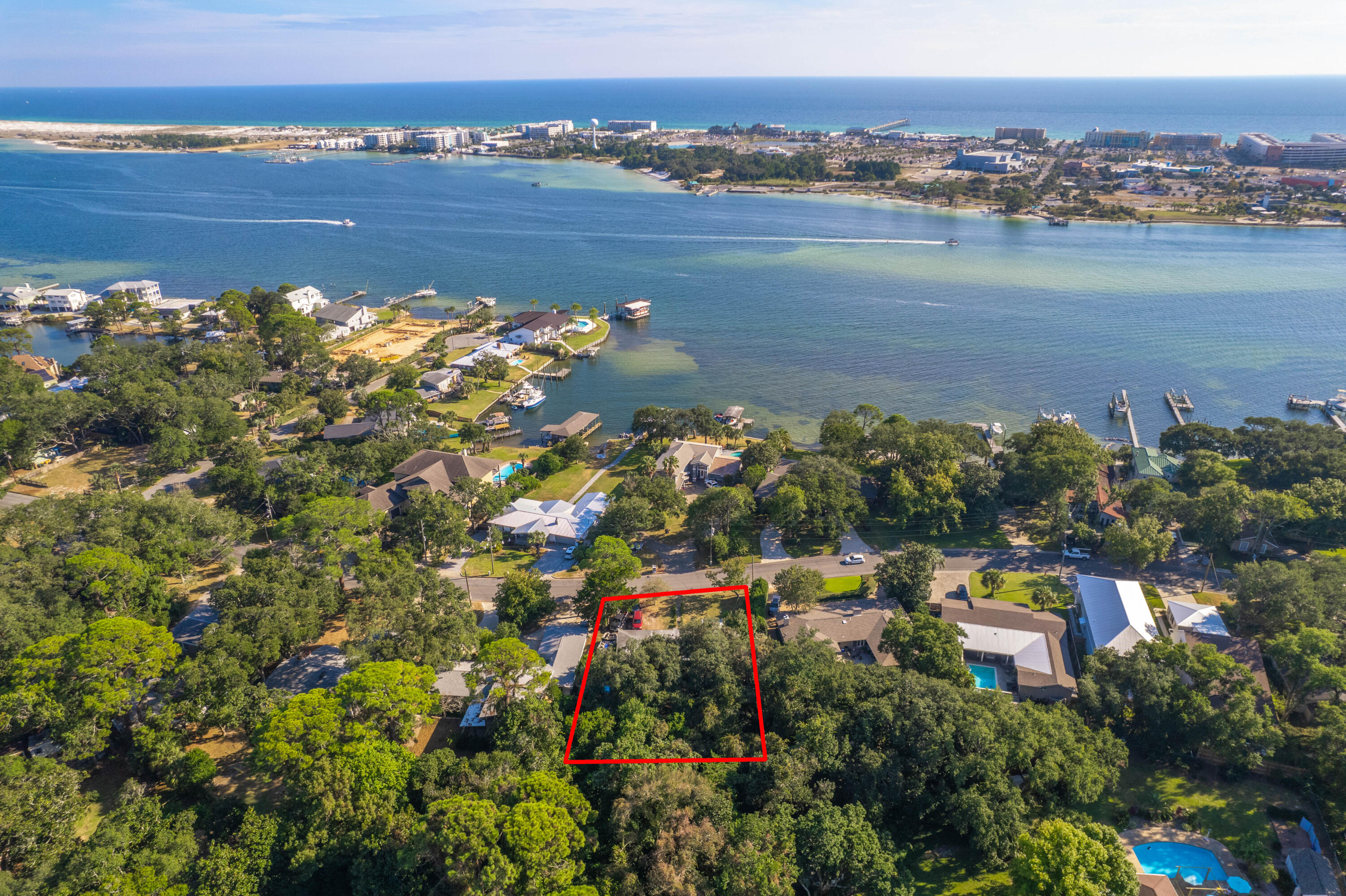 VILLA RUSS PARK - Residential