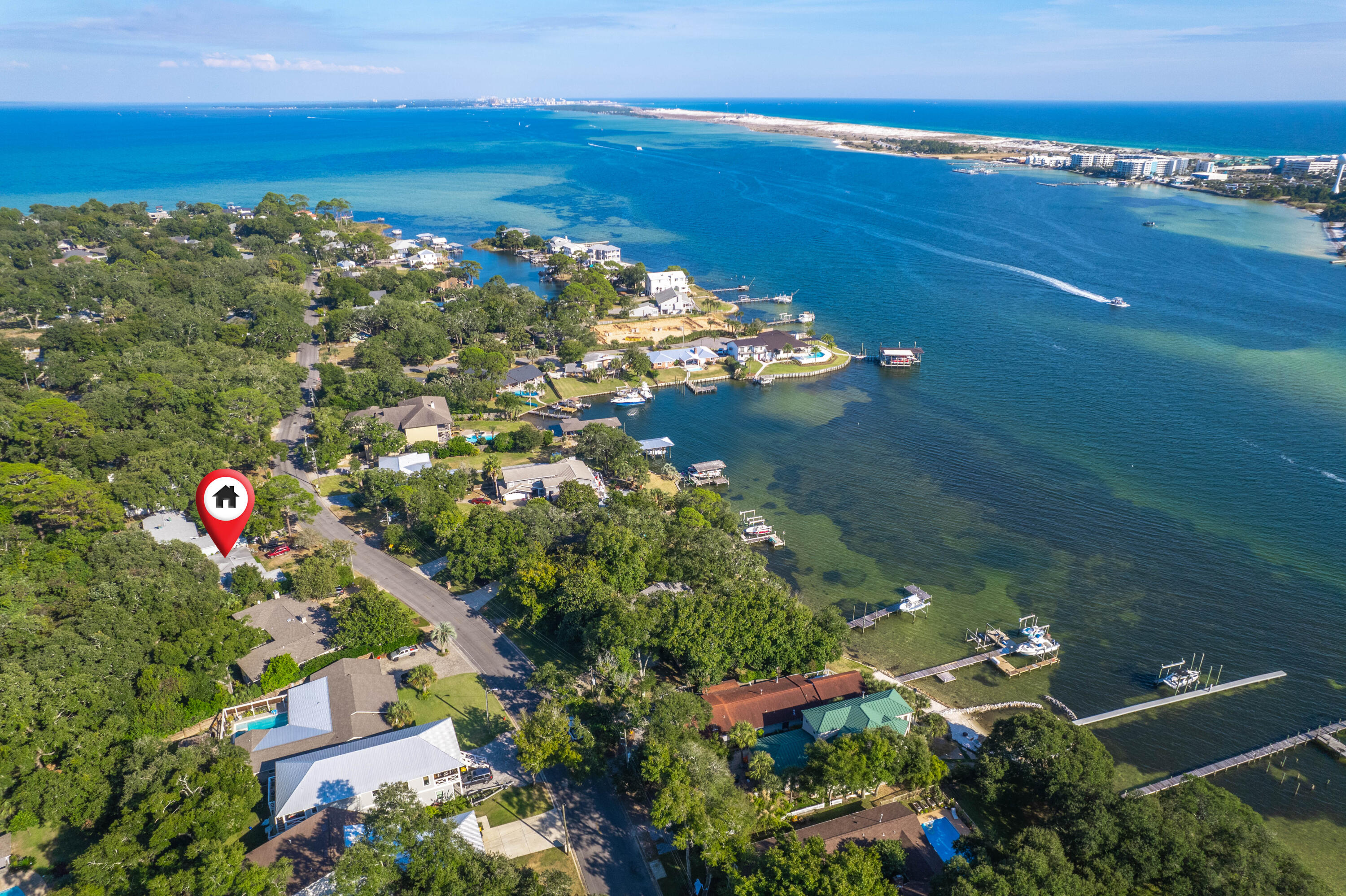 VILLA RUSS PARK - Residential