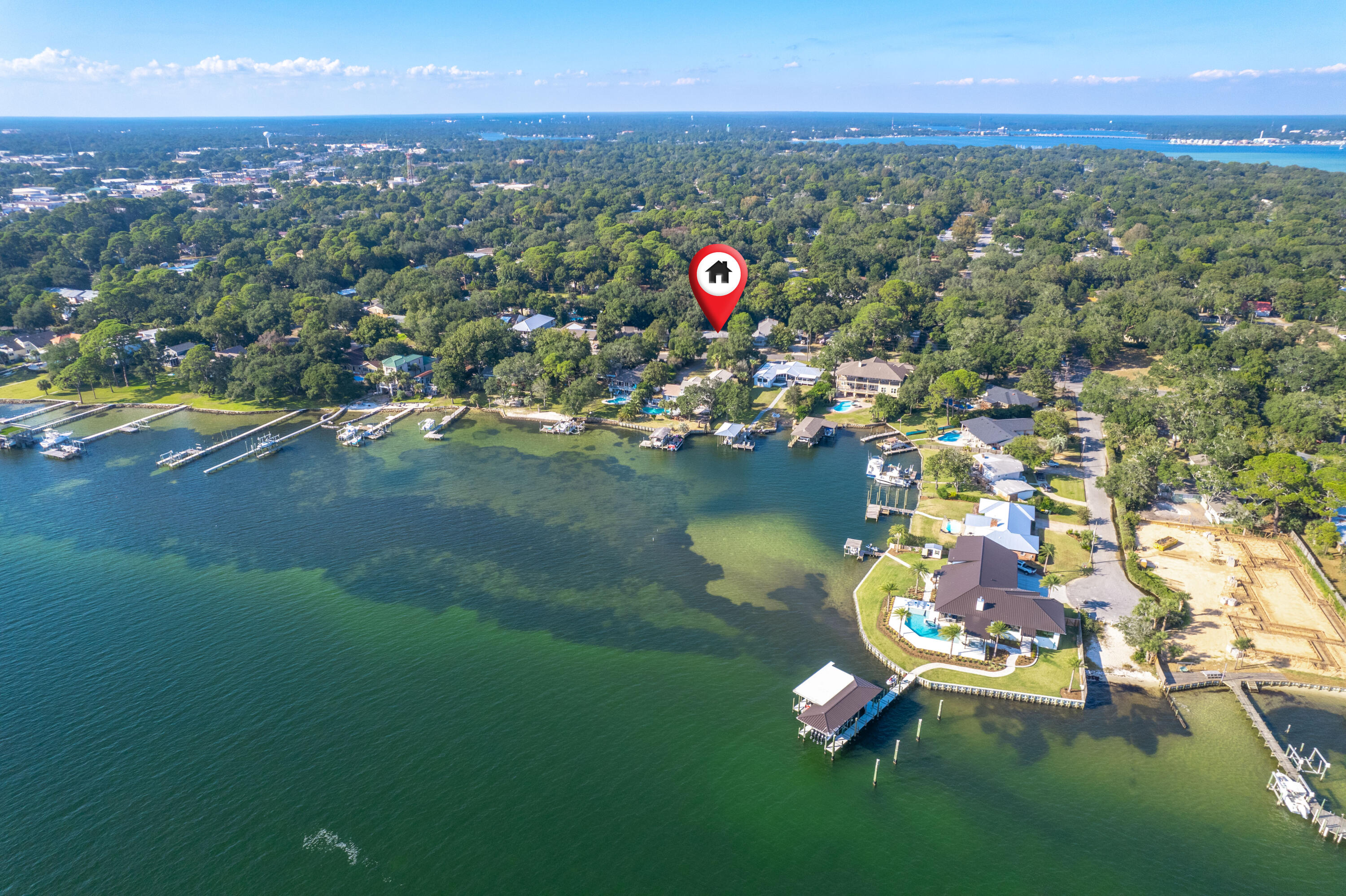 VILLA RUSS PARK - Residential