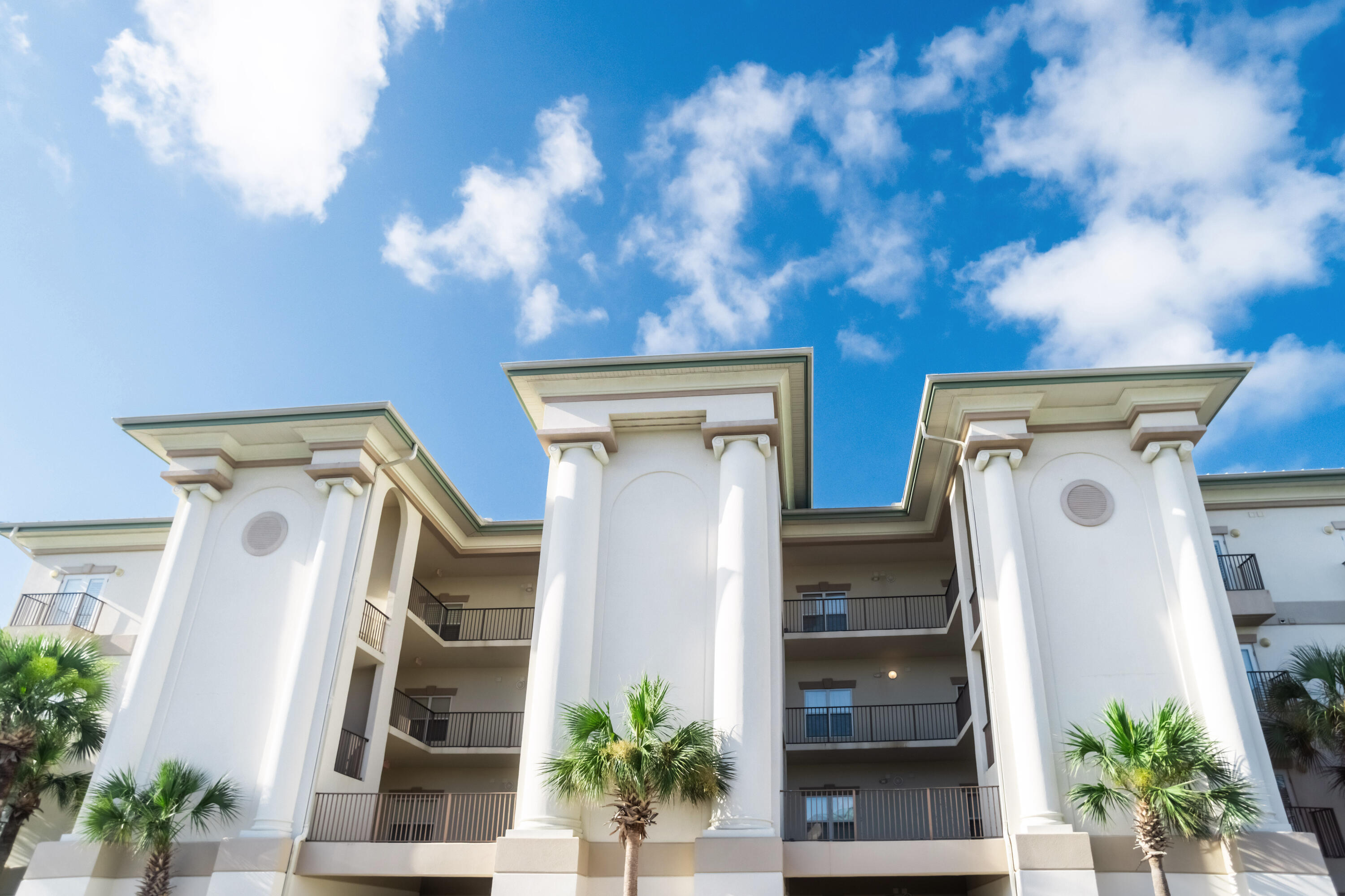 LEGACY THE - Residential