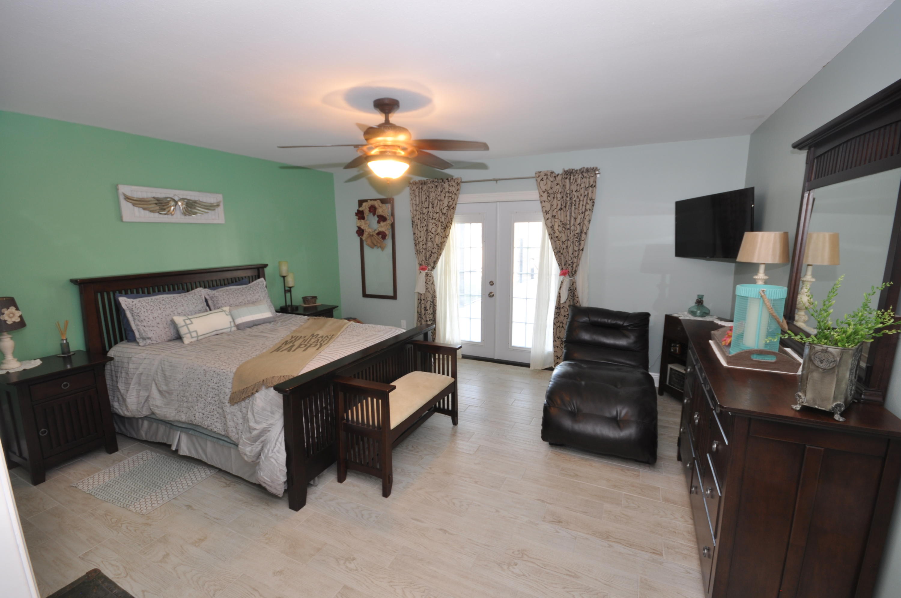 GLADES THE - Residential