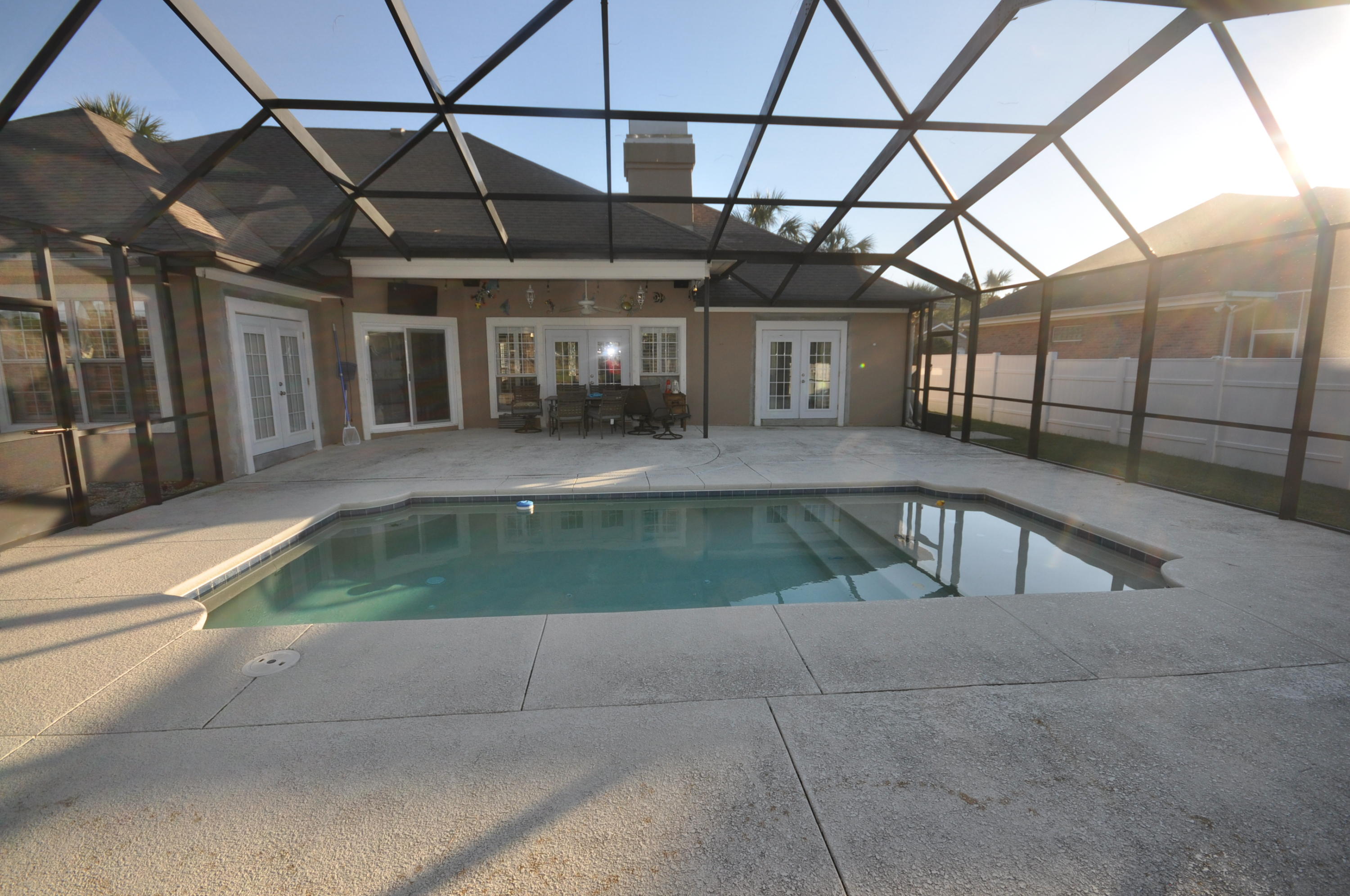 GLADES THE - Residential