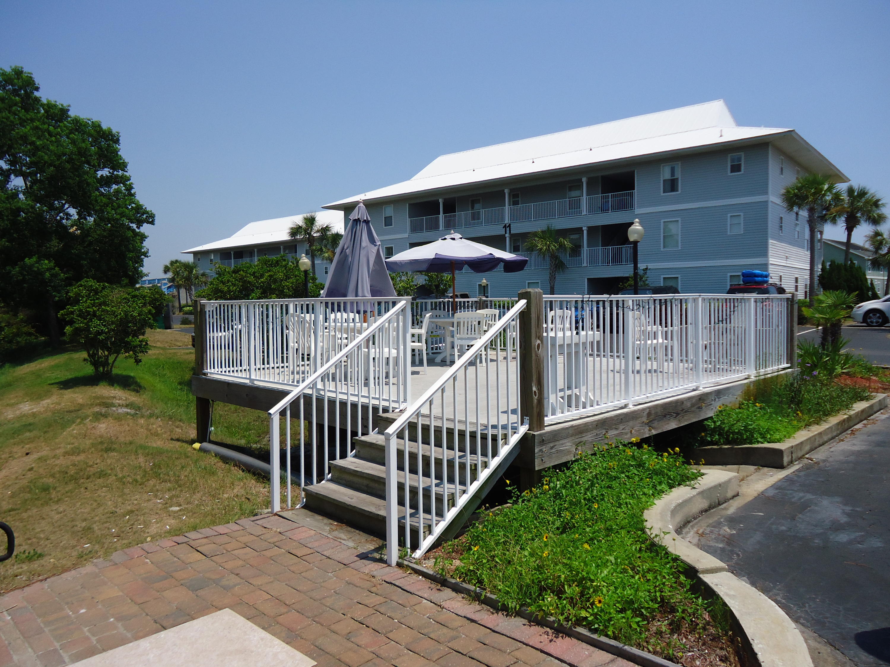 BEACHSIDE VILLAS CONDO - Residential