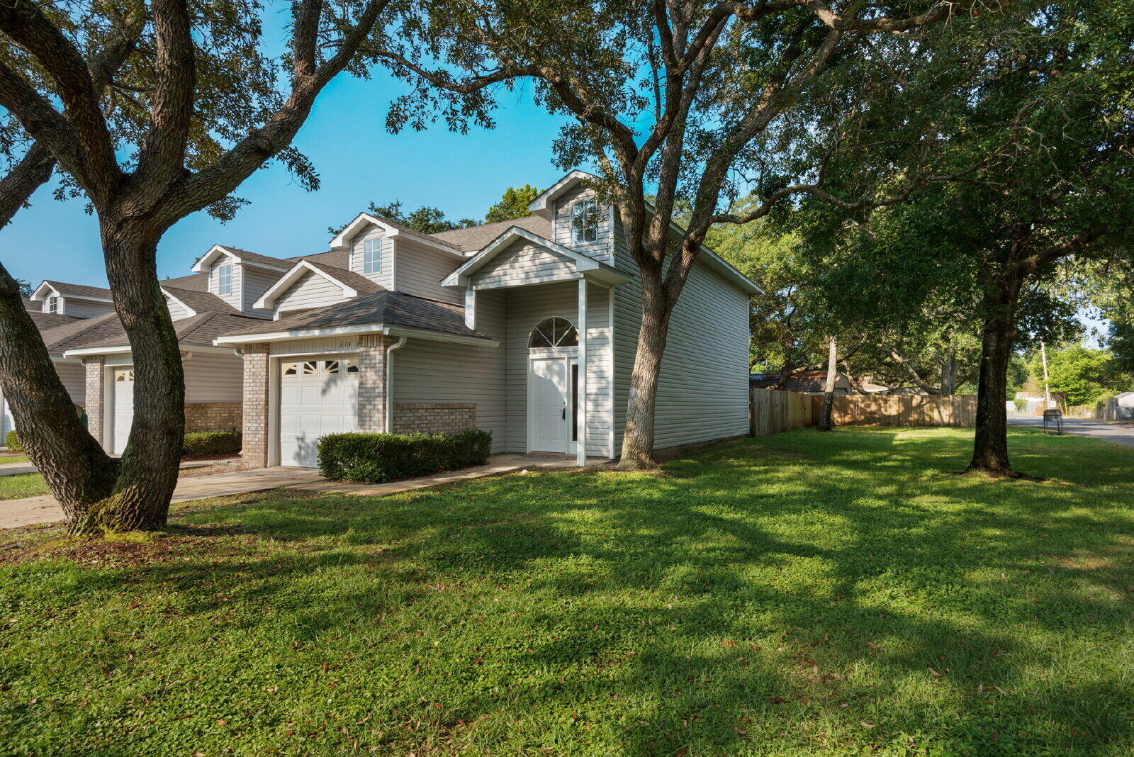 WATREE GARDENS - Residential Lease