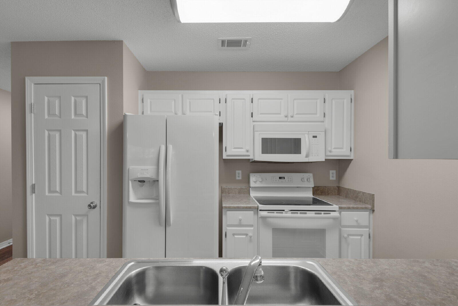 WATREE GARDENS - Residential Lease