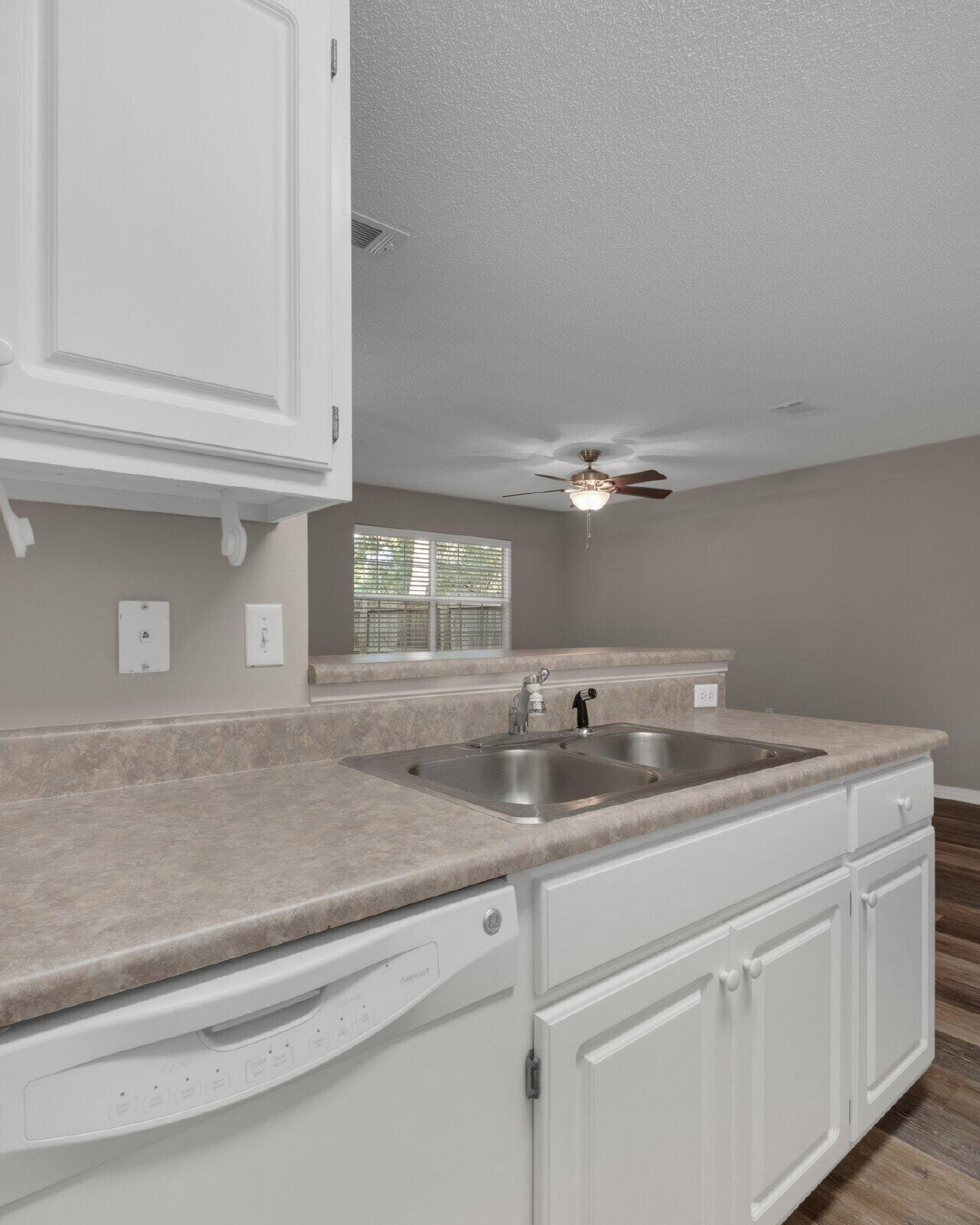WATREE GARDENS - Residential Lease