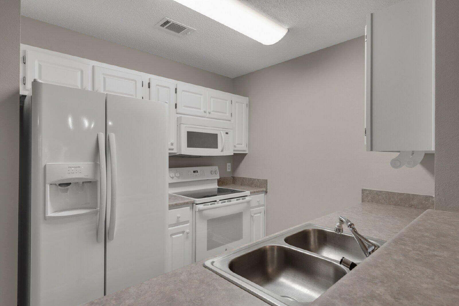 WATREE GARDENS - Residential Lease