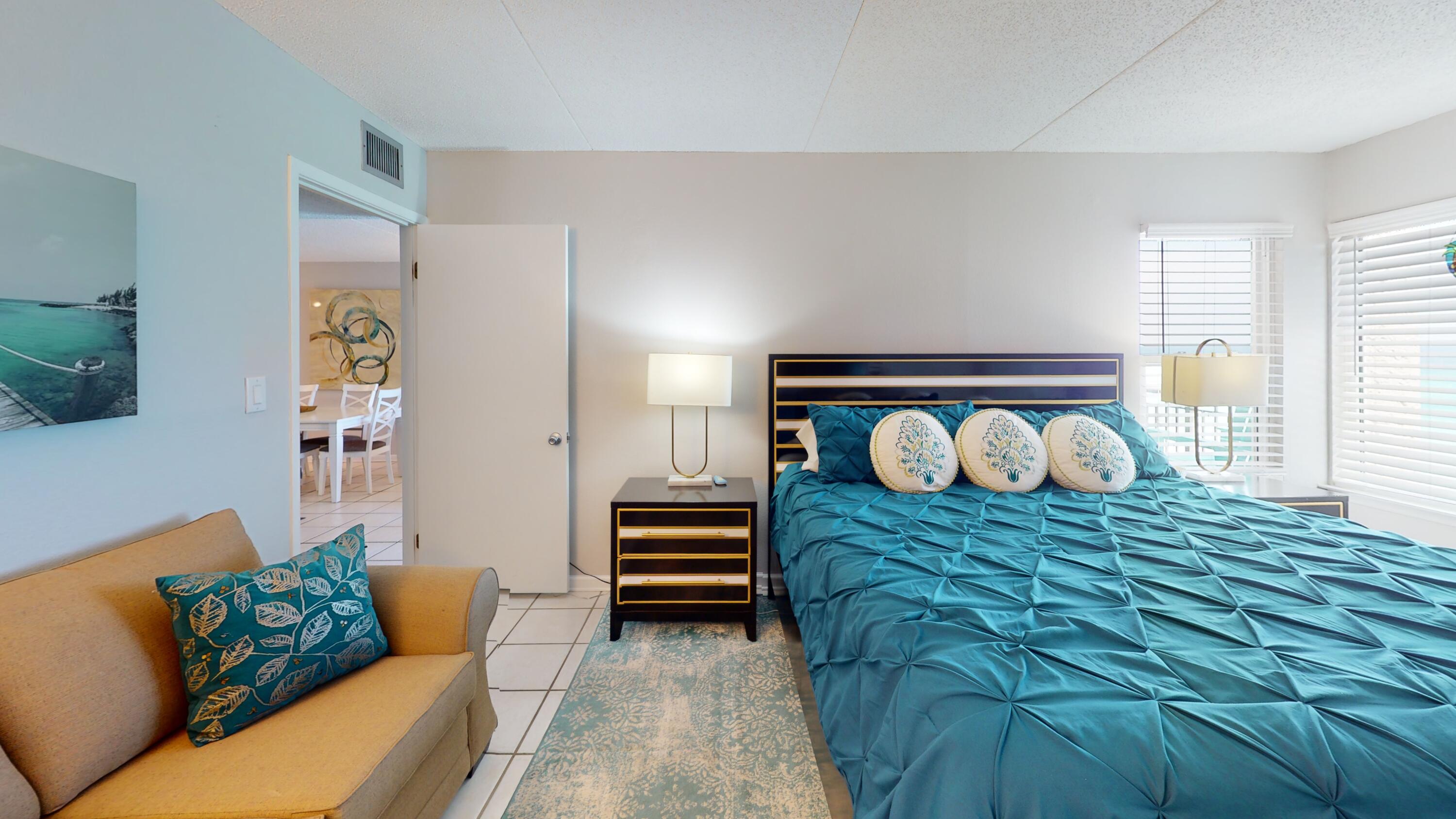 ISLAND ECHO CONDO - Residential