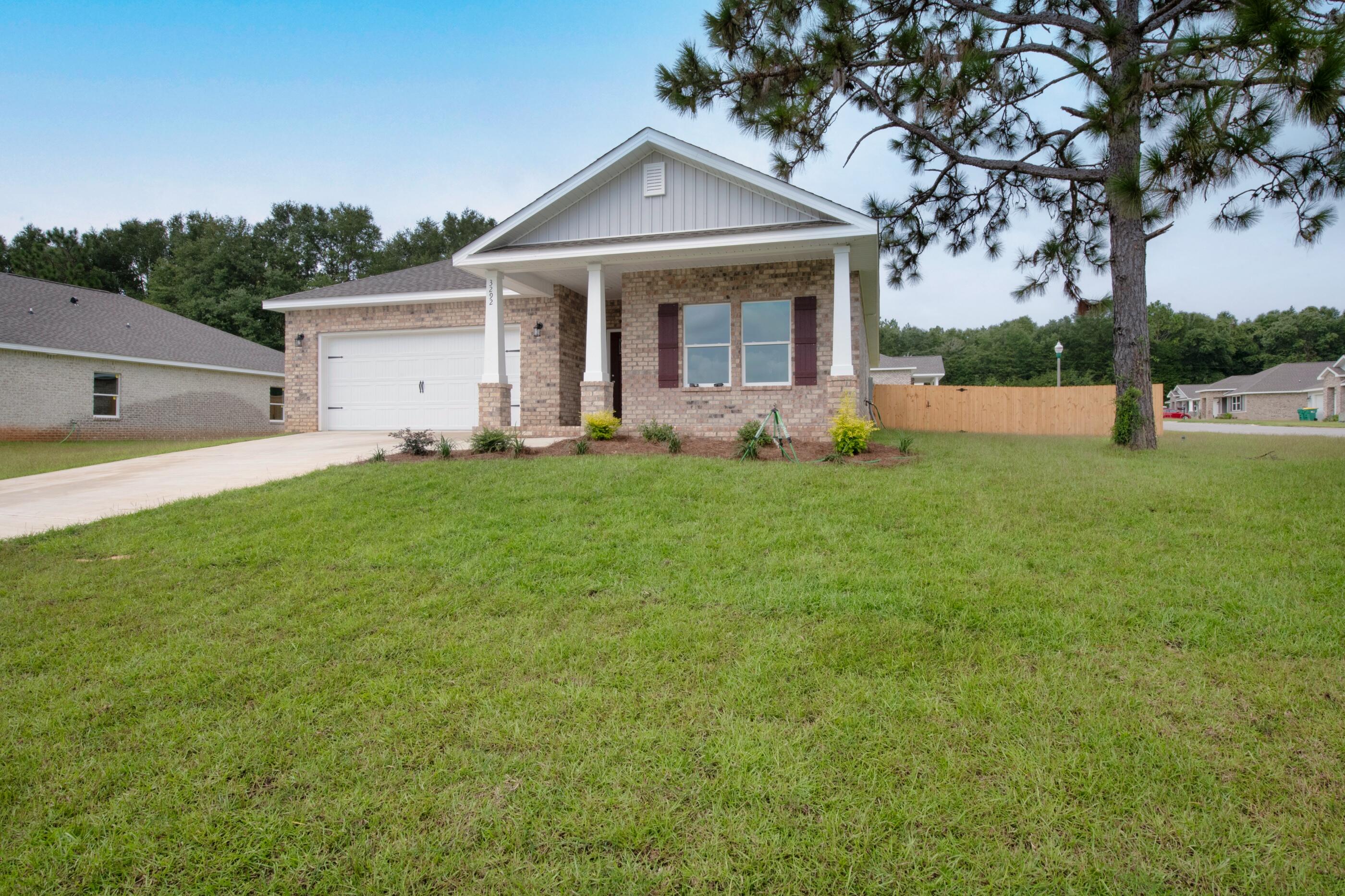 LAKERIDGE EST - Residential