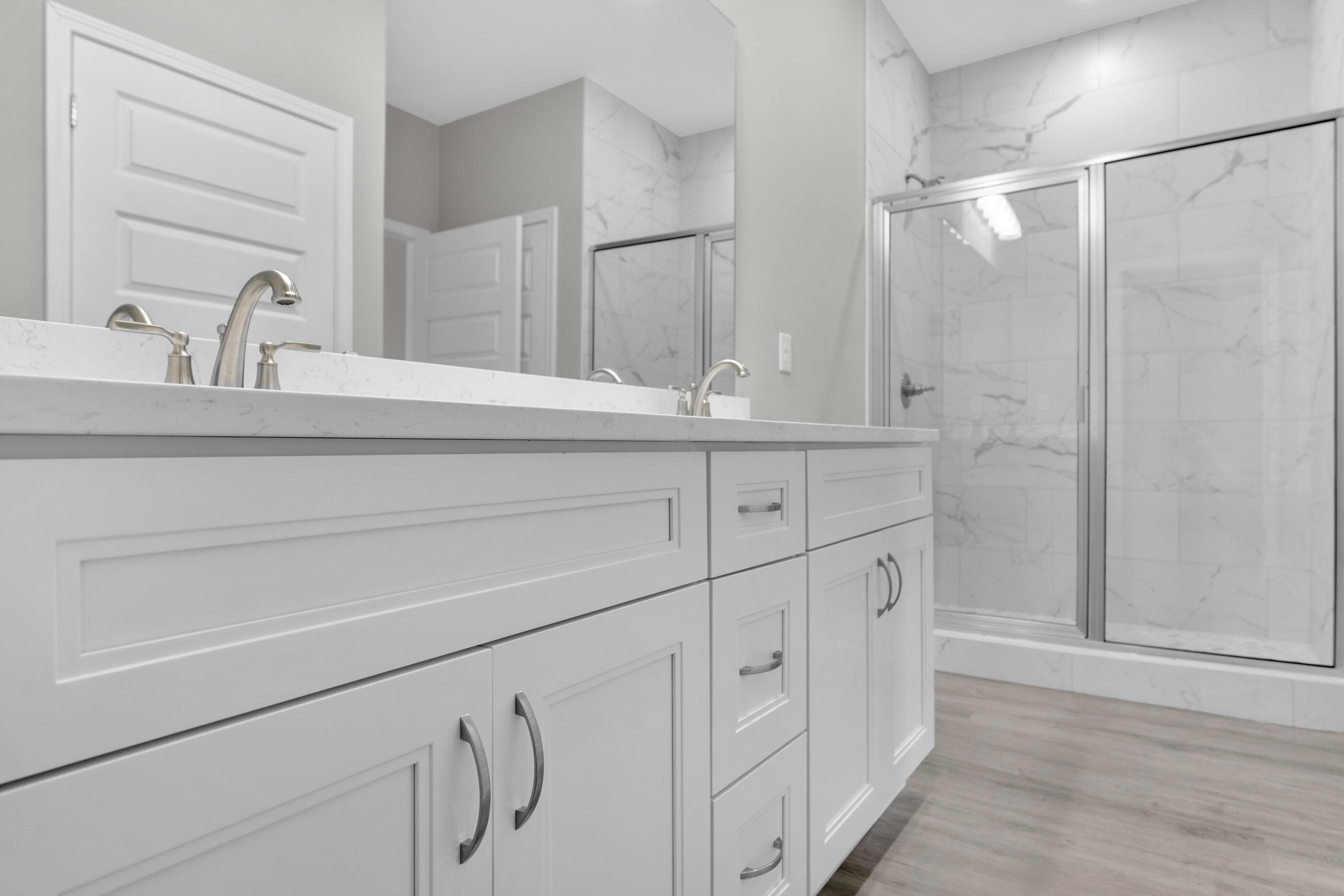 LAKERIDGE EST - Residential