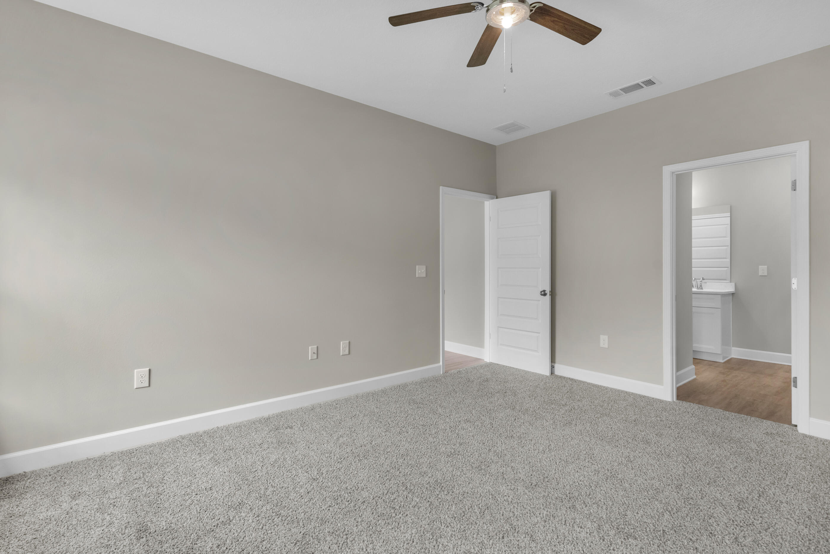LAKERIDGE EST - Residential