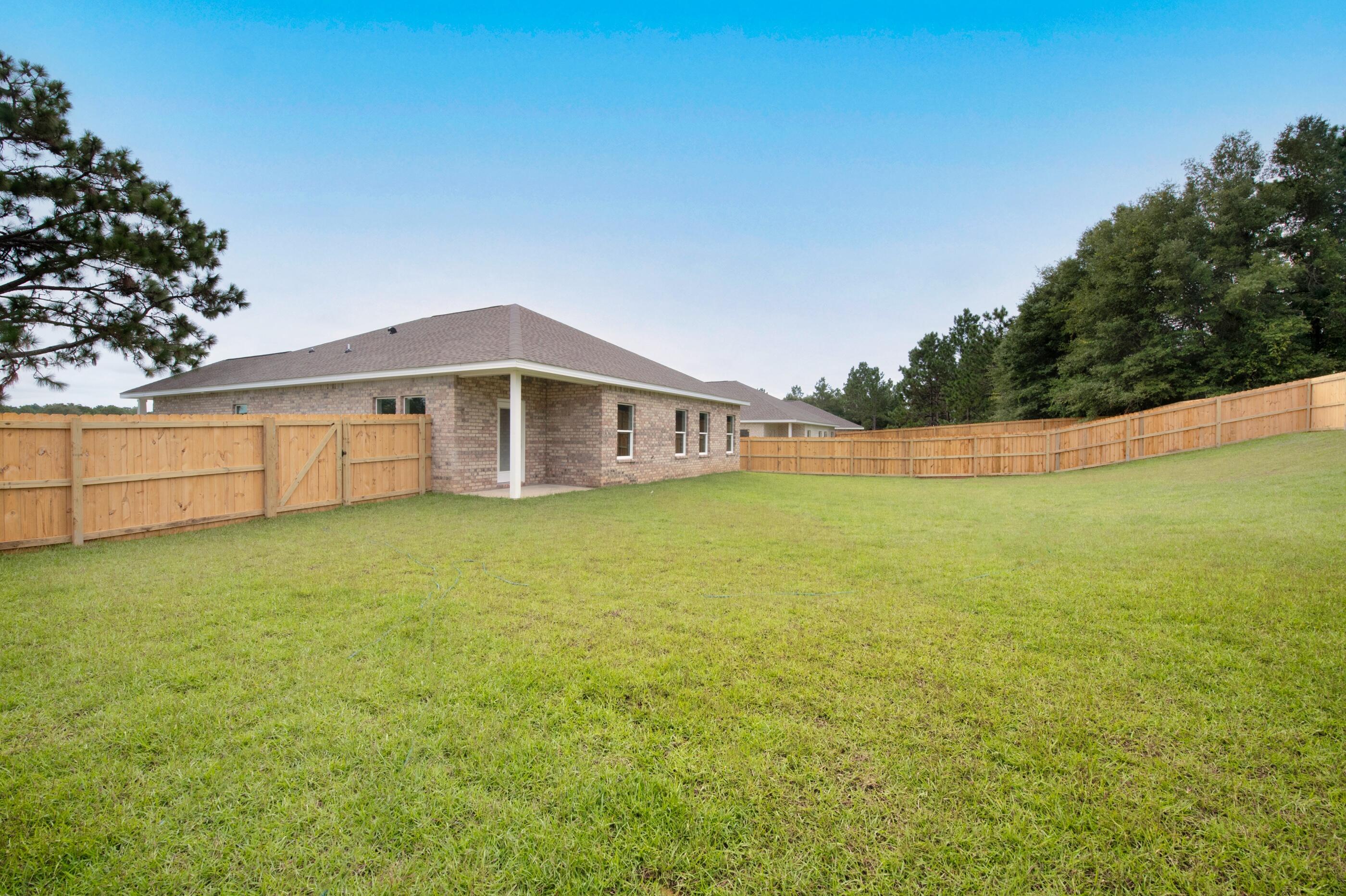 LAKERIDGE EST - Residential