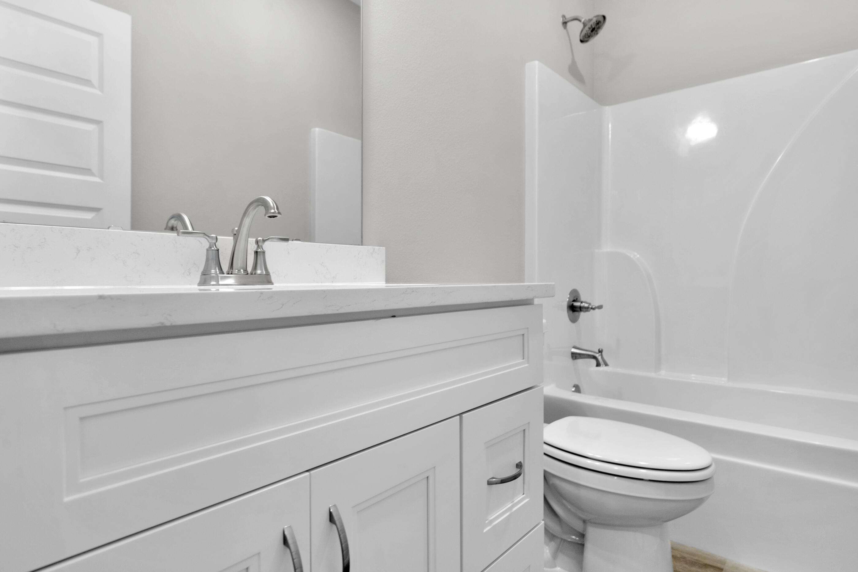 LAKERIDGE EST - Residential
