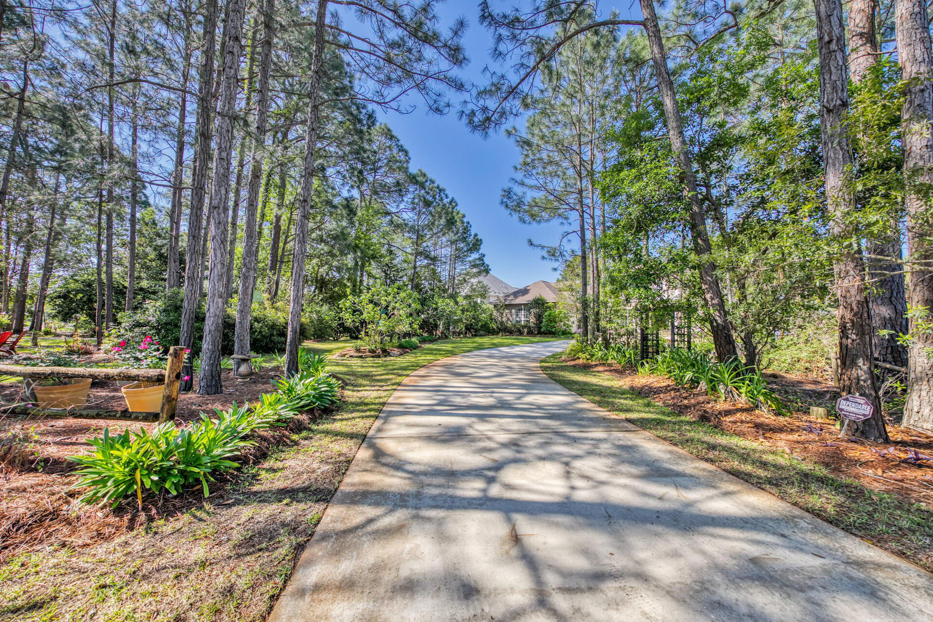 RAINTREE ESTATES - Residential