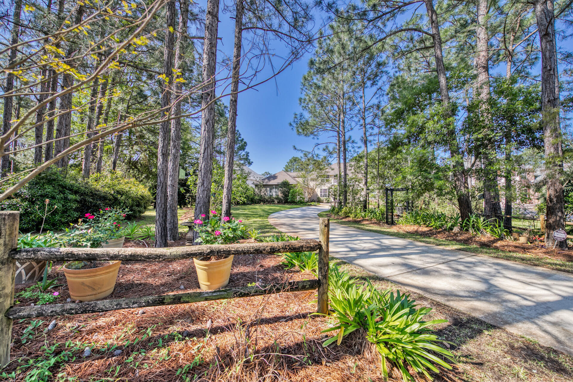 RAINTREE ESTATES - Residential