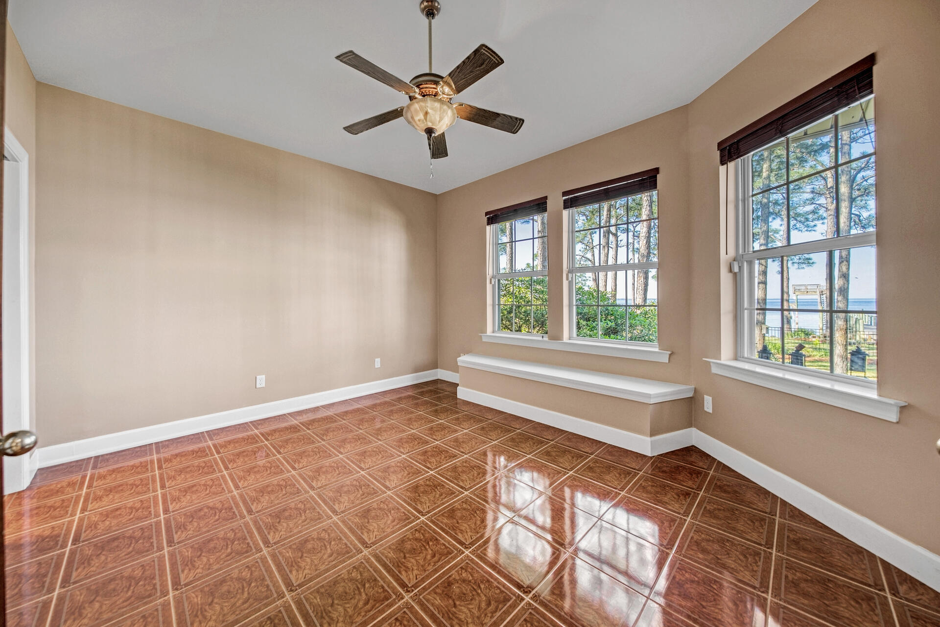 RAINTREE ESTATES - Residential