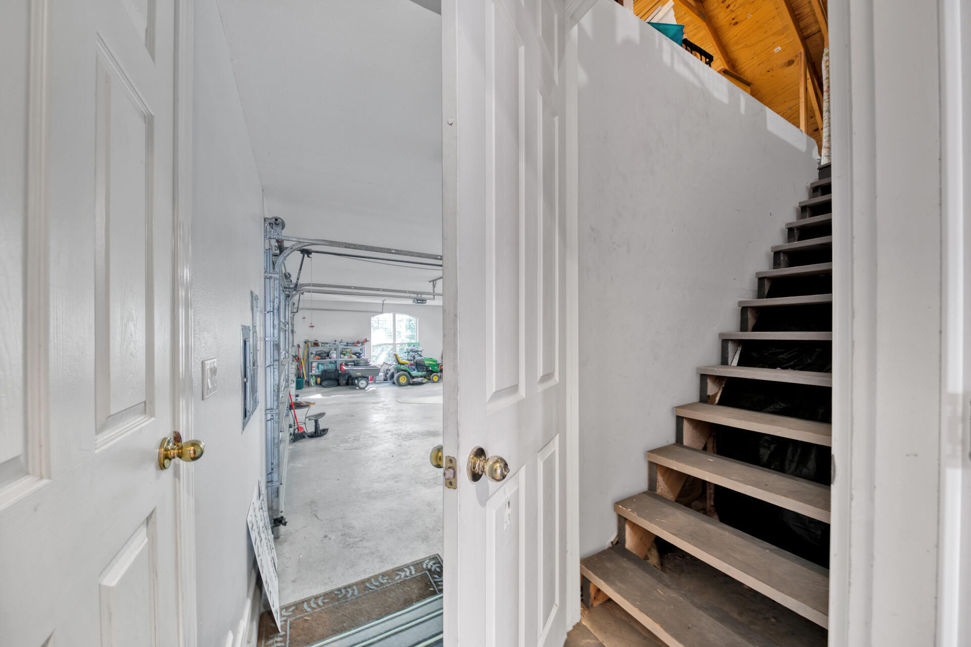 RAINTREE ESTATES - Residential
