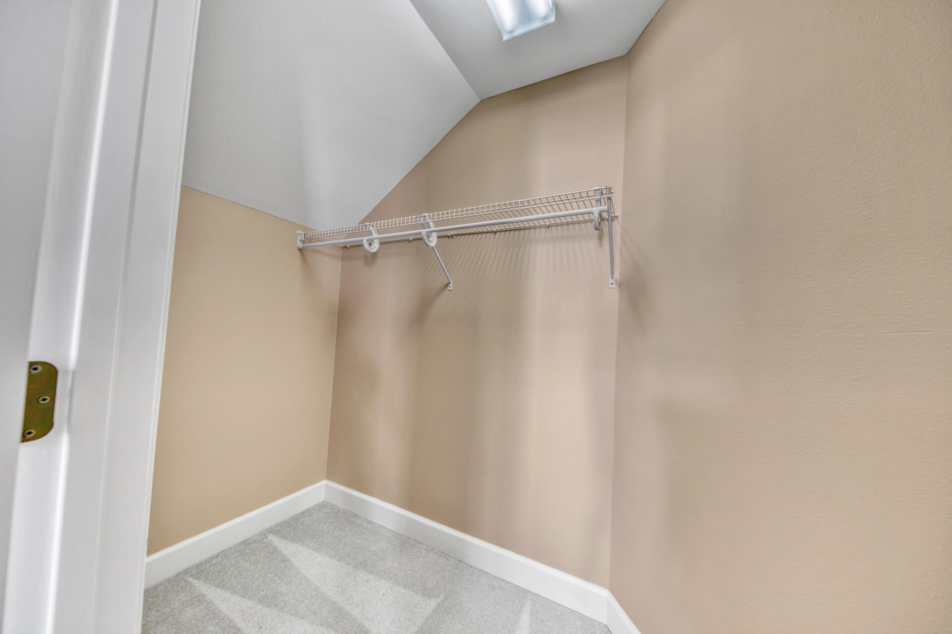 RAINTREE ESTATES - Residential