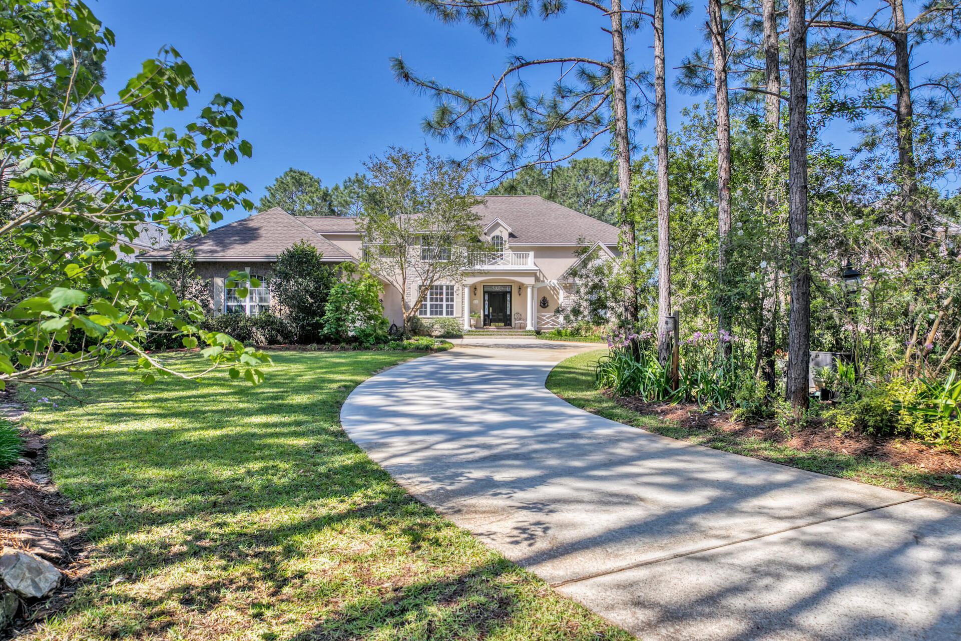 RAINTREE ESTATES - Residential