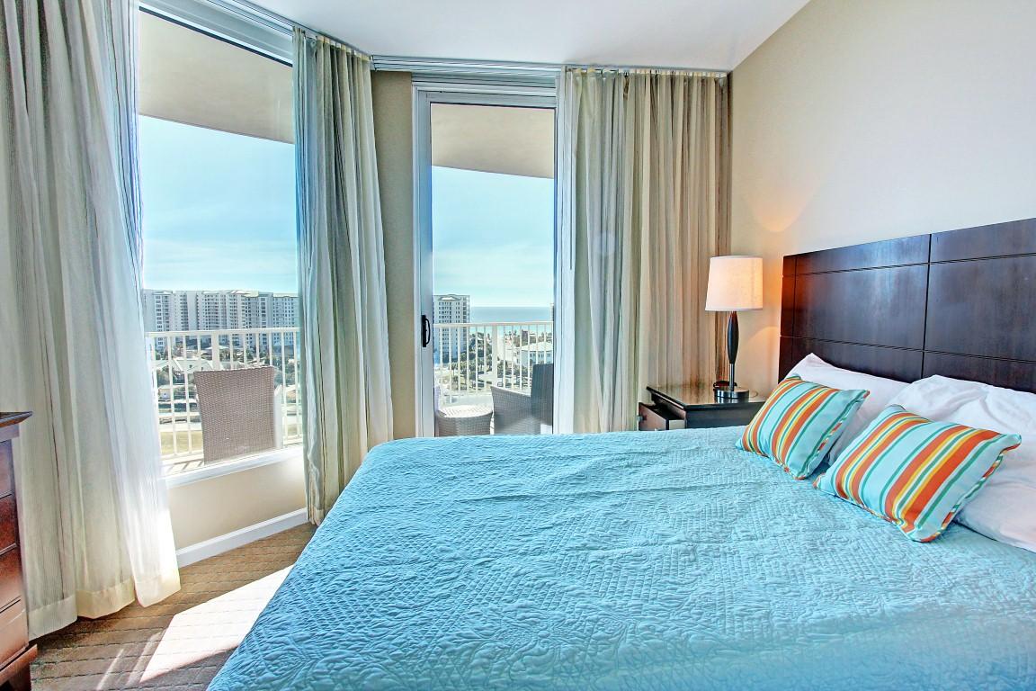 THE PALMS OF DESTIN - Residential