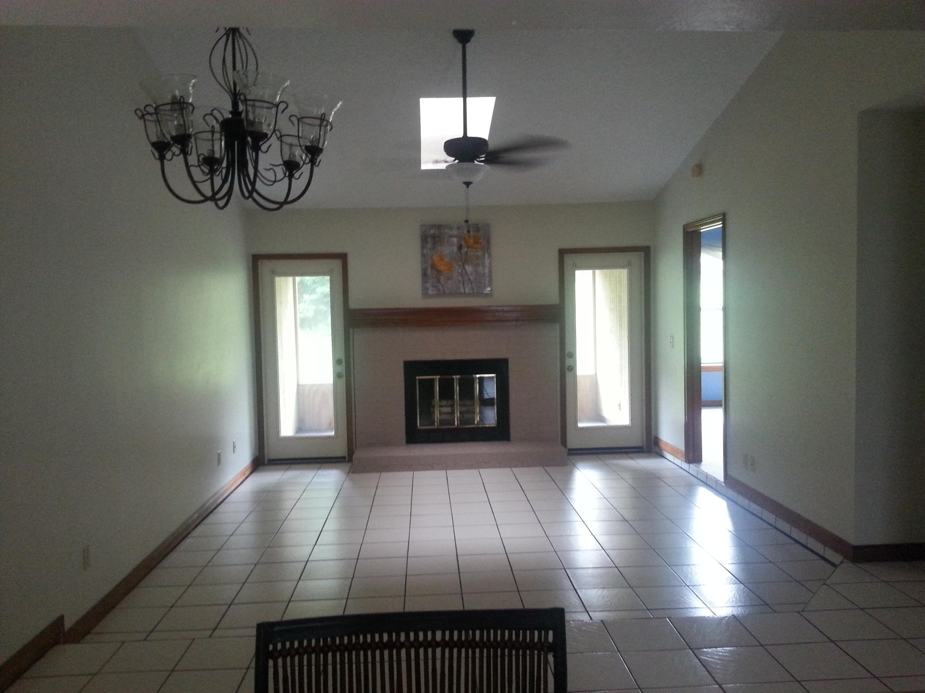 HIDDEN COVE T/H - Residential