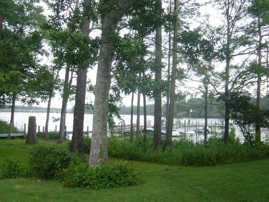 Beautifully renovated townhome in sought after waterfront community. Community pool, club house, exercise room and dock. Boat slips rent for $30/month. This well maintained unit is move in ready. Townhome has new carpet and paint. Two master bedrooms and baths with large walk in closets in each. Enjoy the tranquil landscape views from your screened in porch. Close to Eglin, Duke and 7th Special Forces and zoned for Niceville School District. Enjoy all the fun of living on the water in Tom's Bayou. Buyer to verify square footage.