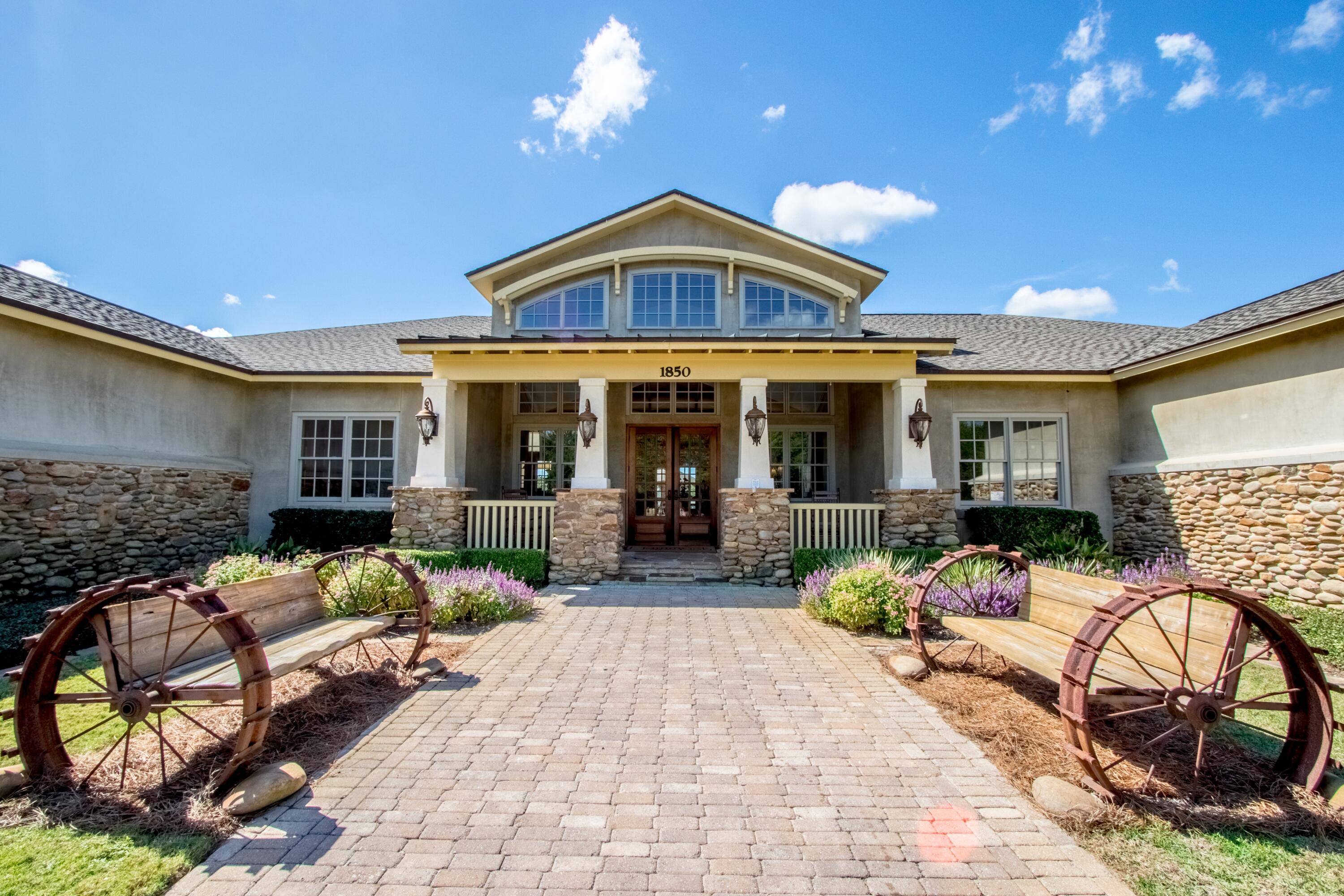 HAMMOCK BAY - Residential