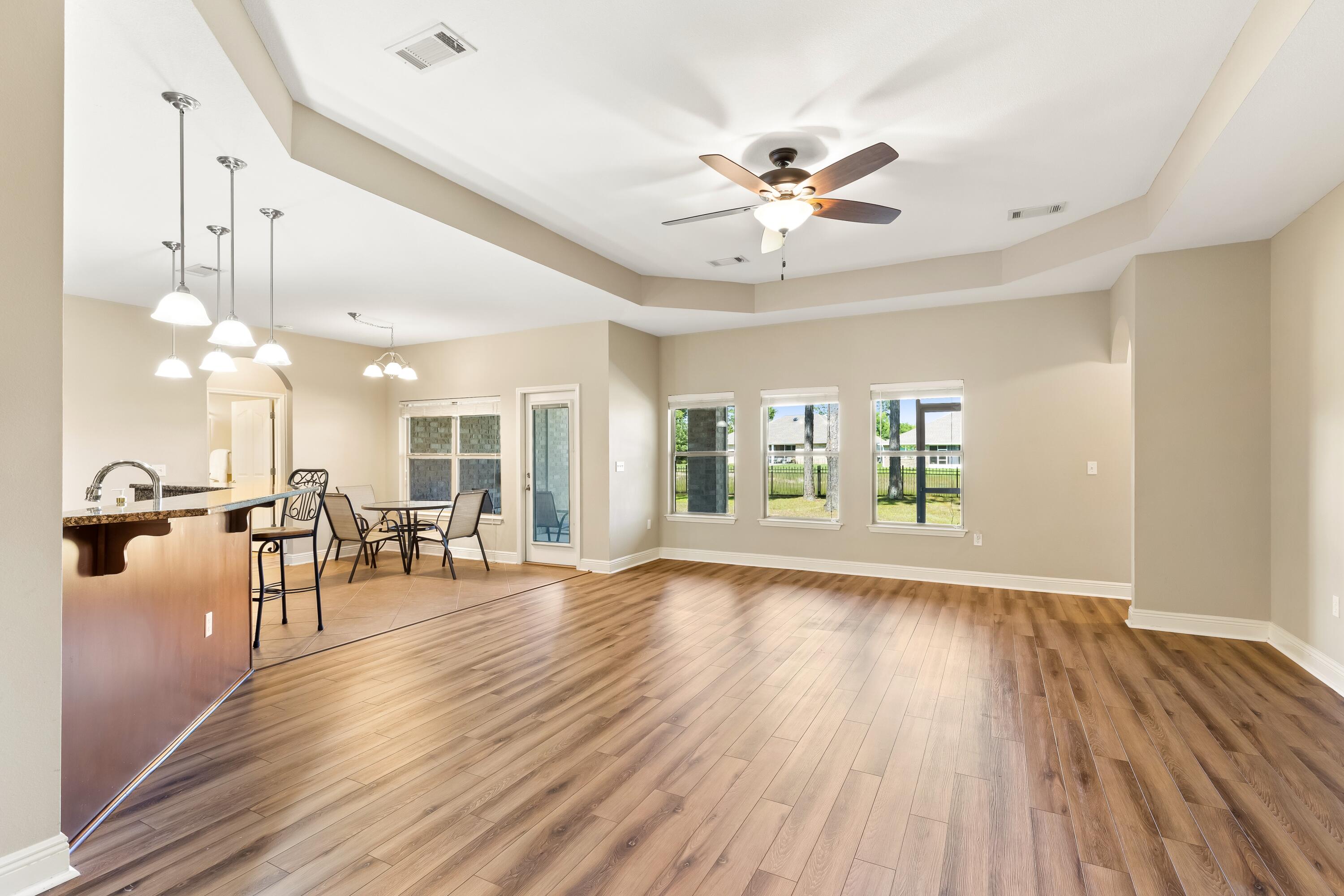 HAMMOCK BAY - Residential