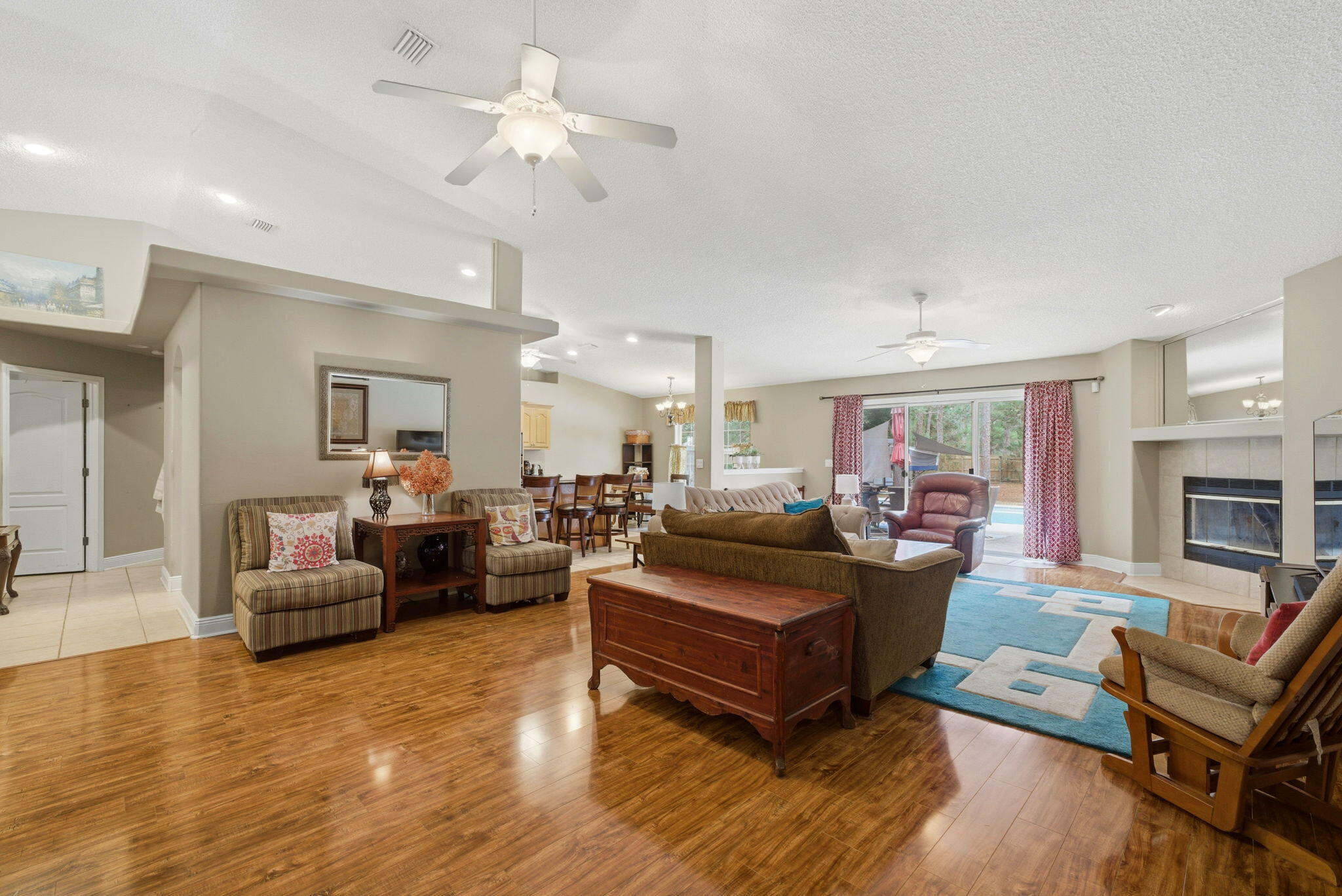 HOLLEY BY THE SEA - Residential