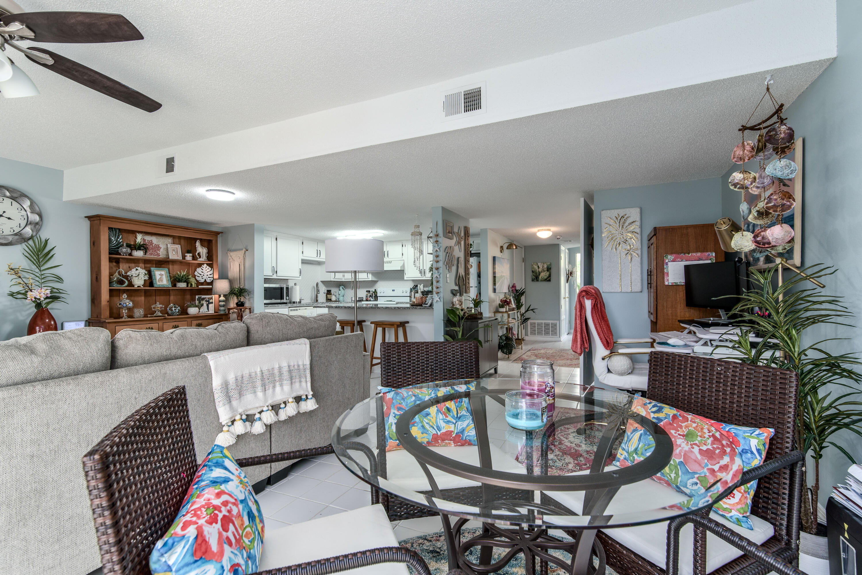 SCHNEIDER DRIVE T/H - Residential