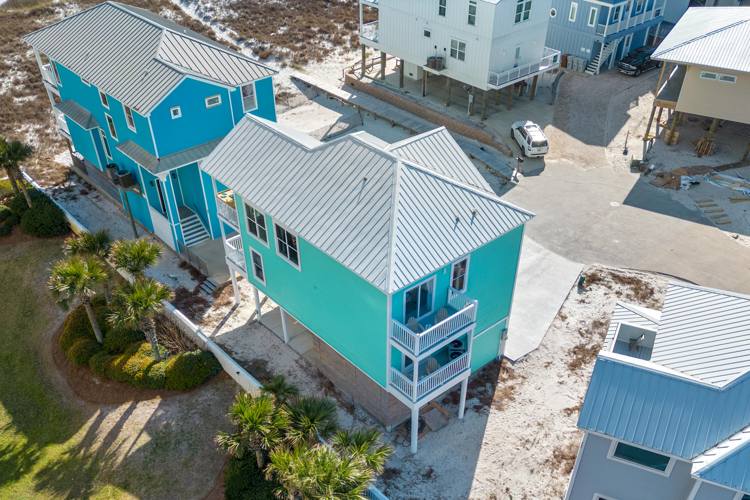 SUMMER PLACE - Residential