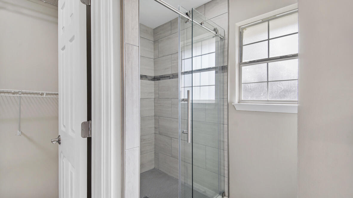 MACK BAYOU POINTE S/D - Residential Lease