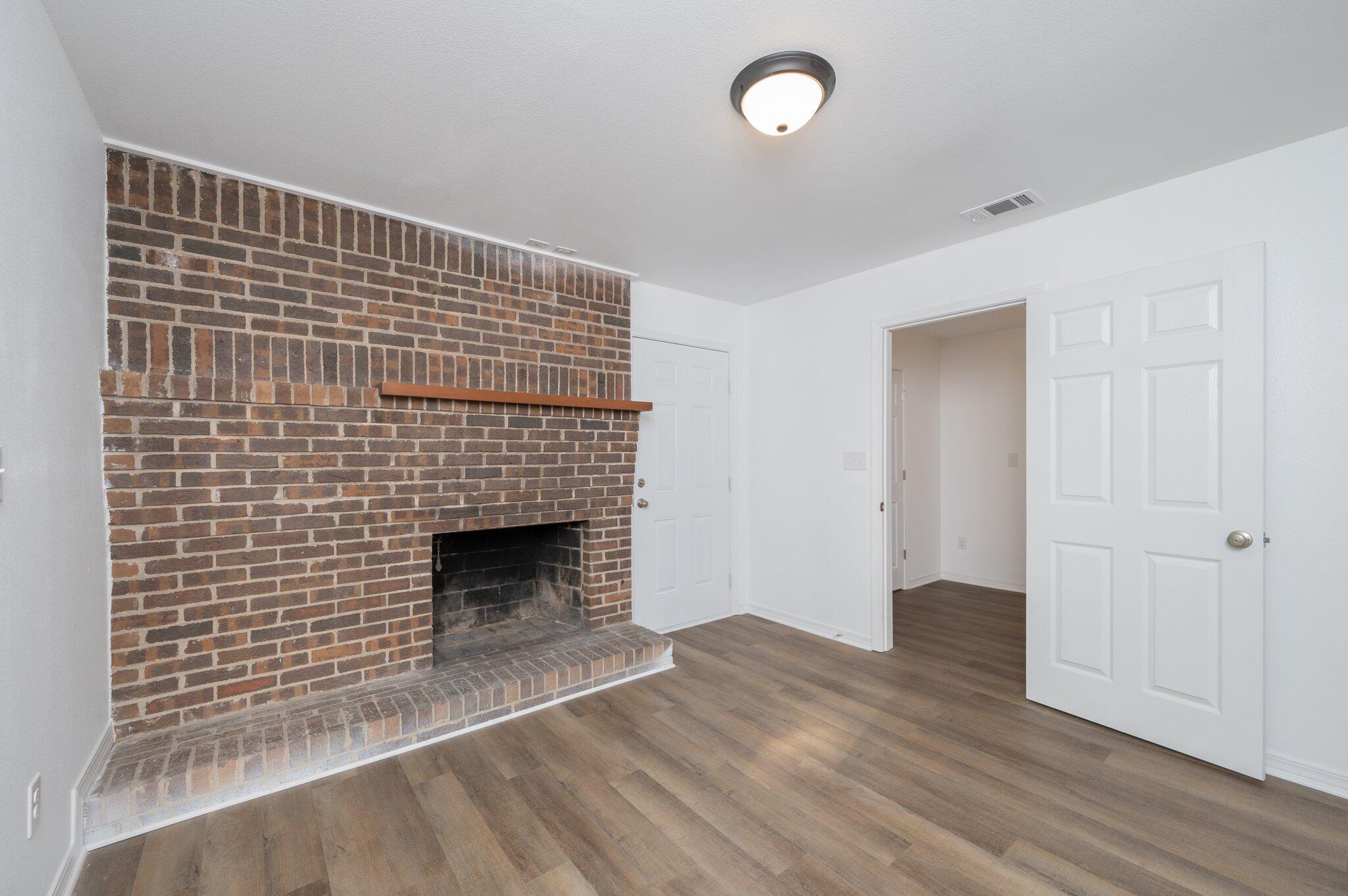 DORIS ALENE - Residential