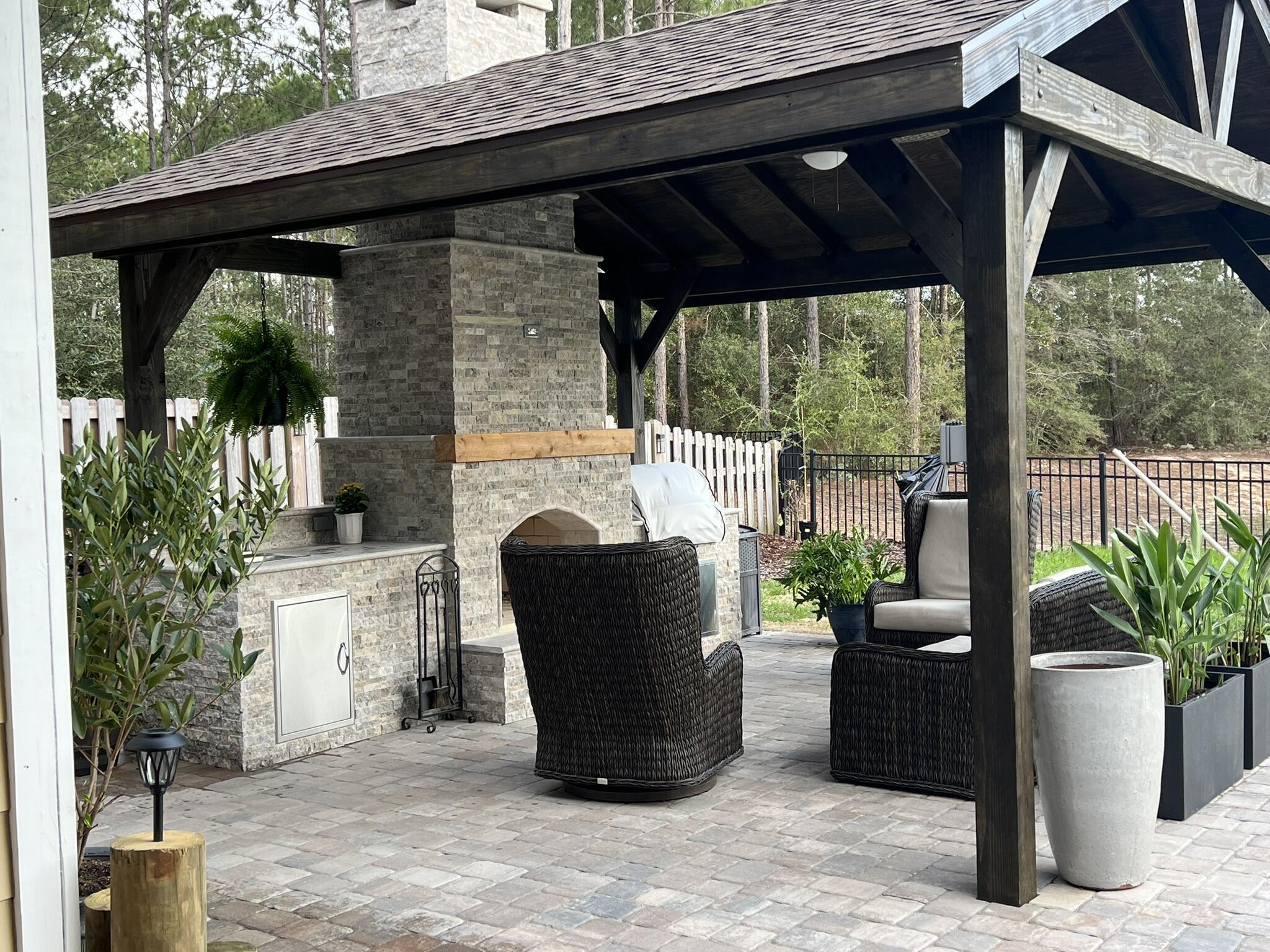 HAMMOCK BAY - Residential