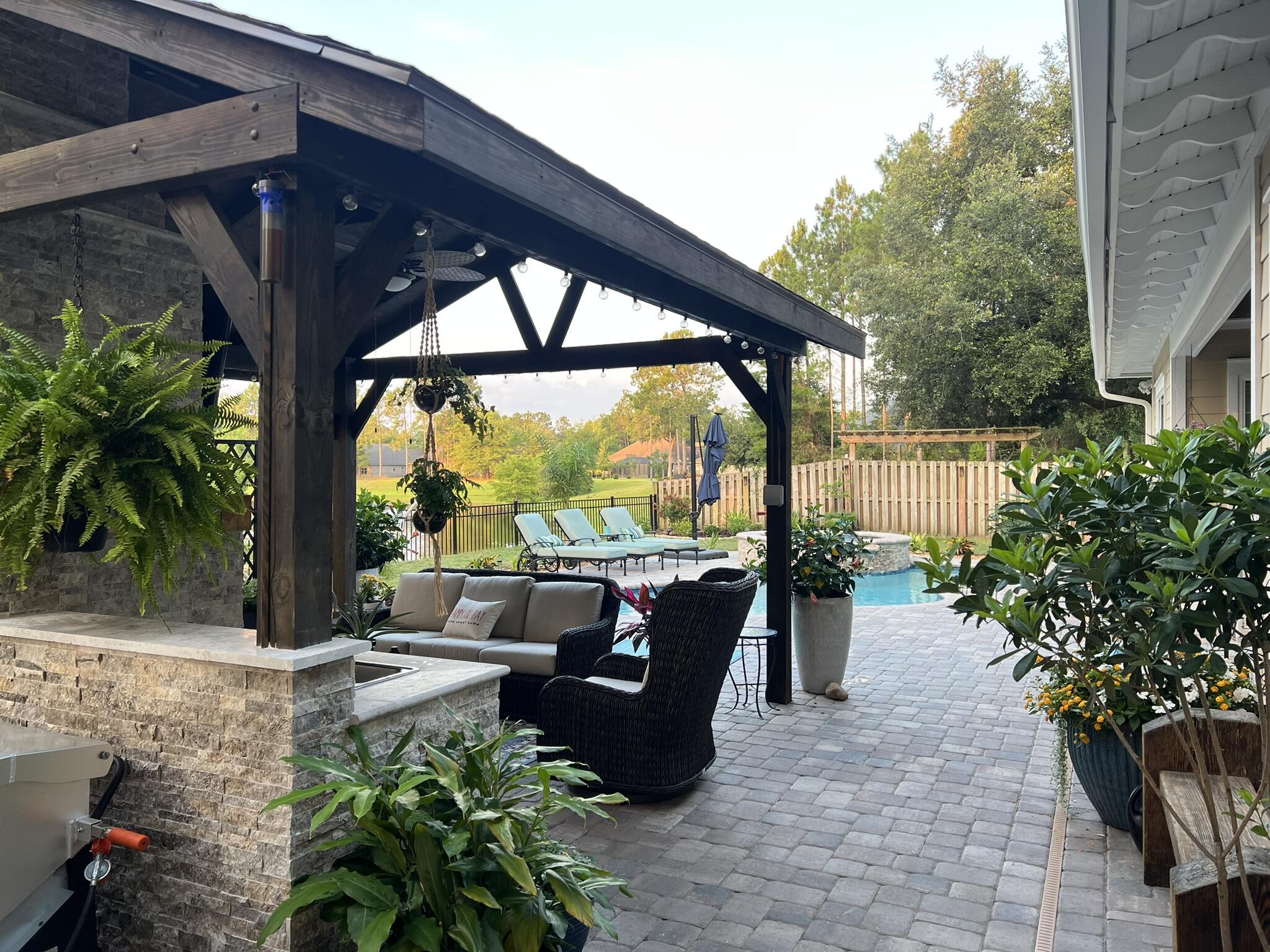 HAMMOCK BAY - Residential