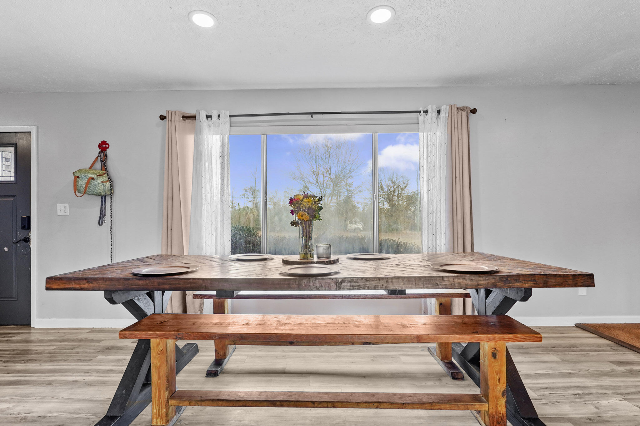 NO RECORDED SUBDIVISION - Residential