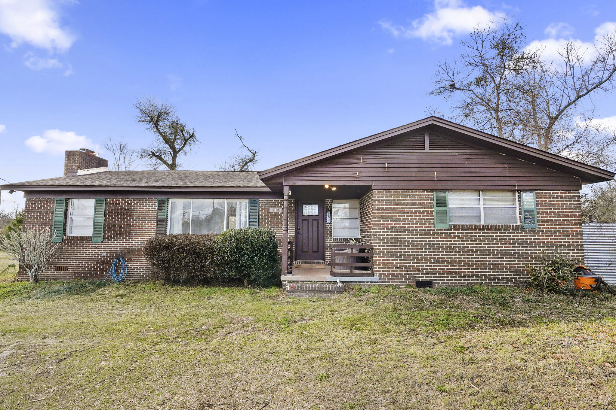 NO RECORDED SUBDIVISION - Residential